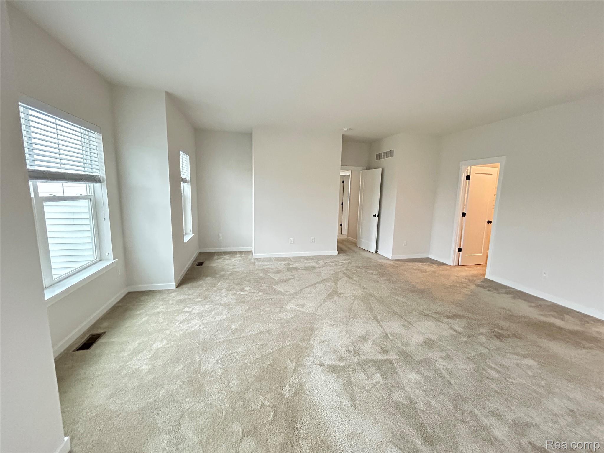 6280 N Trailwoods Dr Property Photo 13