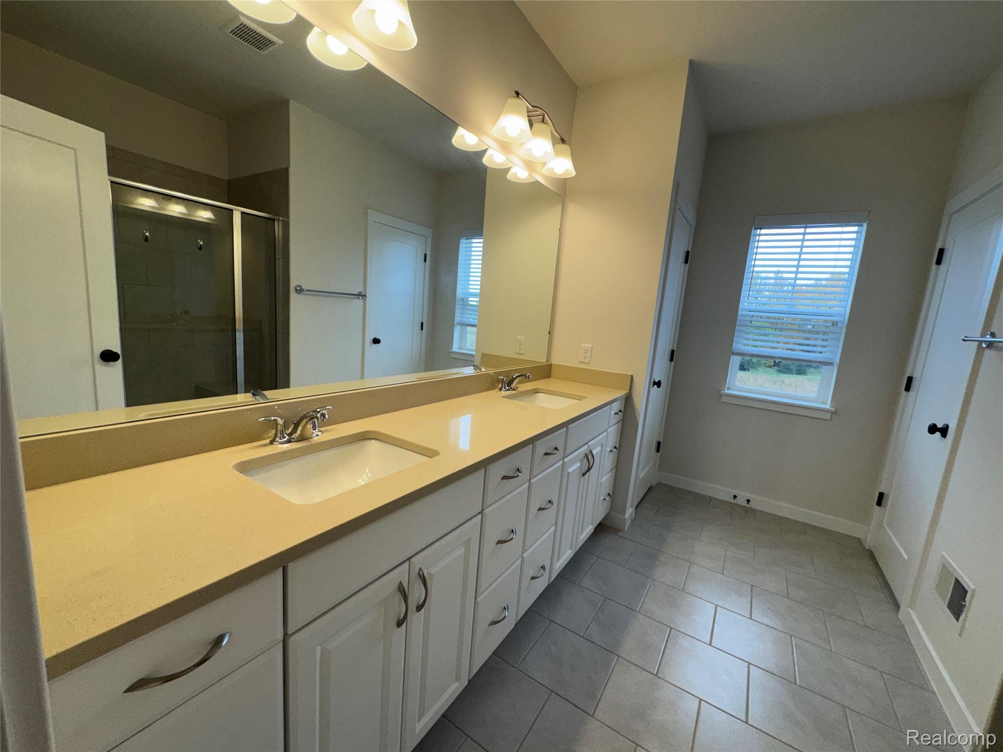 6280 N Trailwoods Dr Property Photo 16