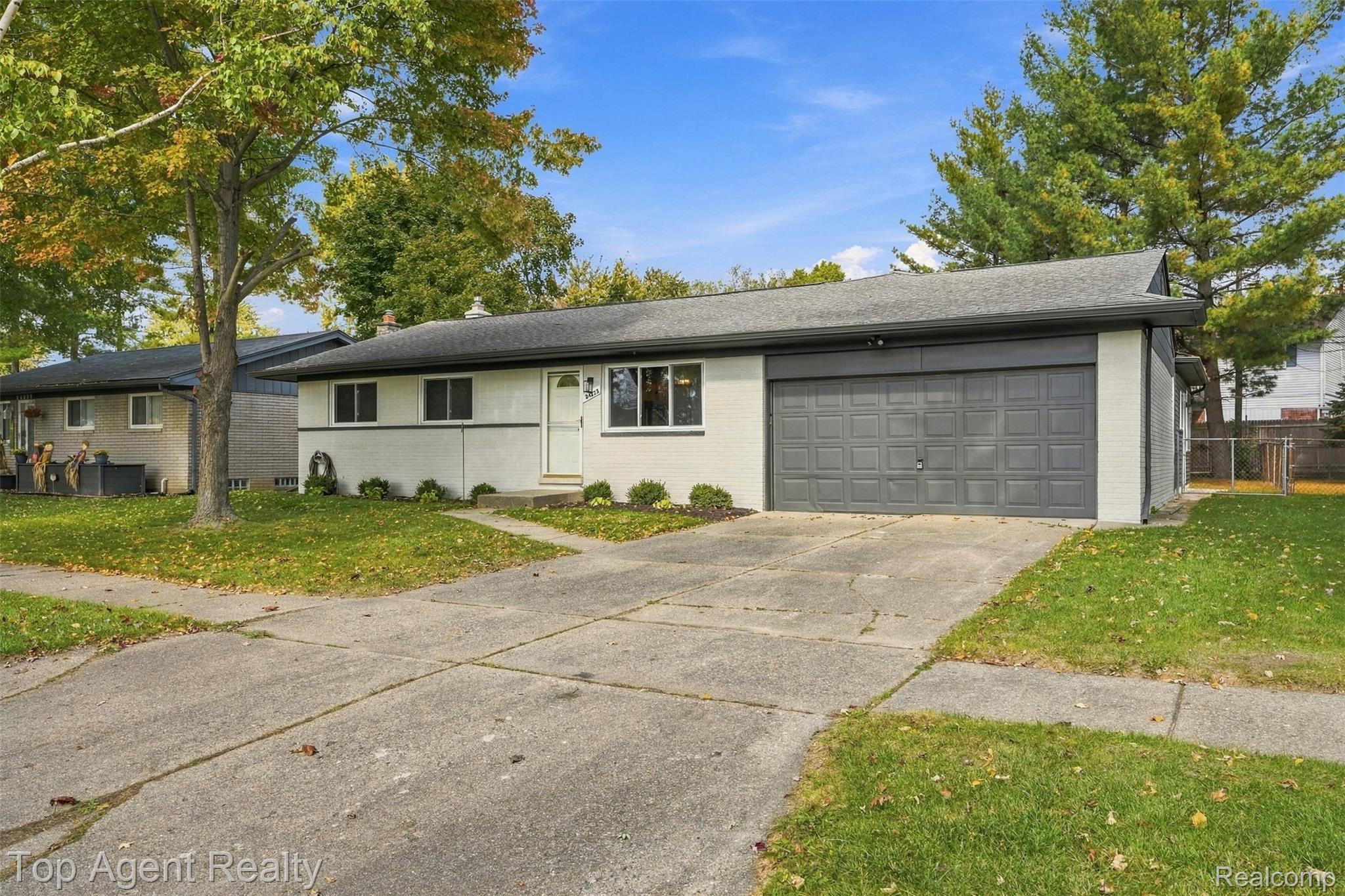 24223 Ramsgate St Property Photo 1