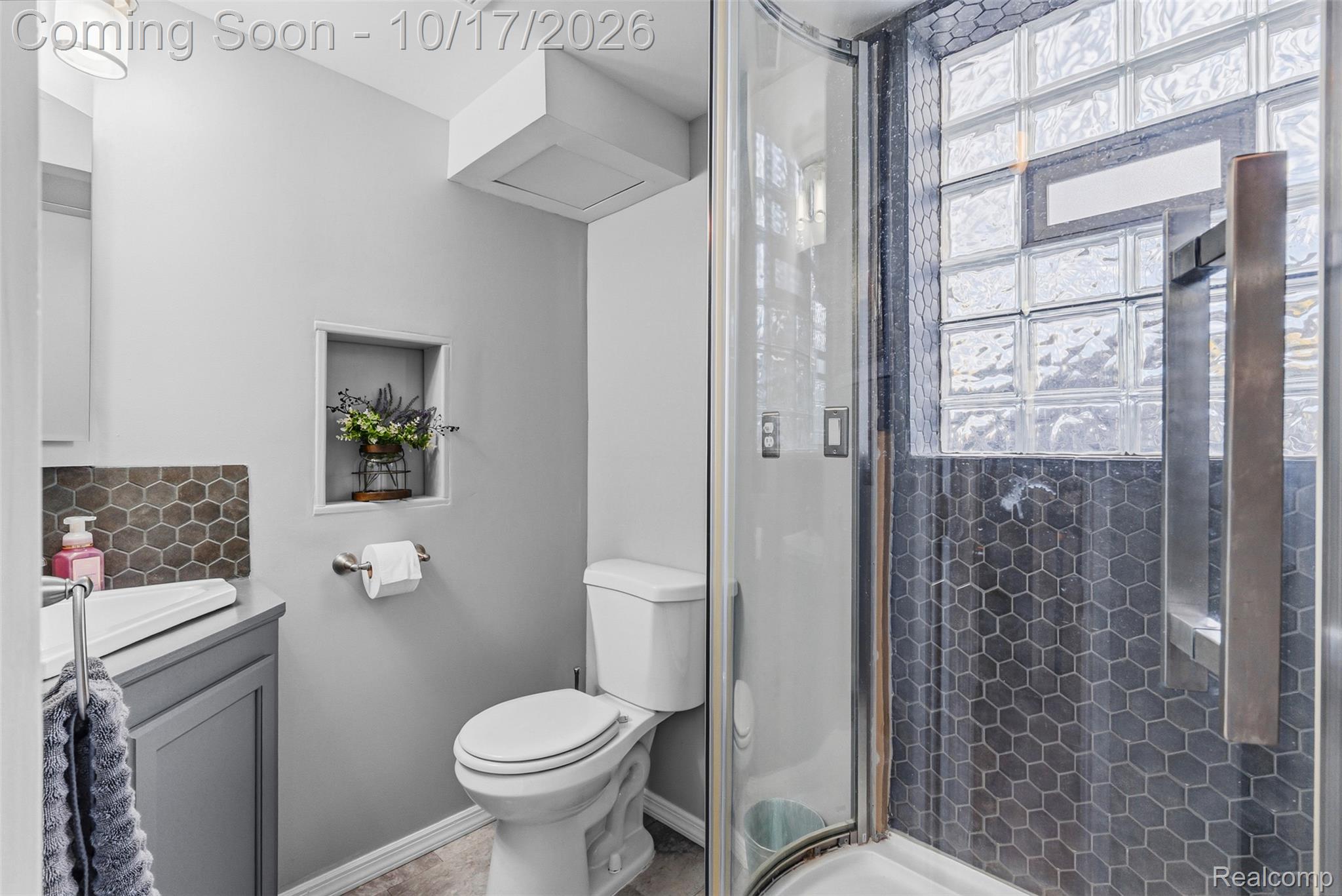 11840 Chattman Dr Property Photo 27