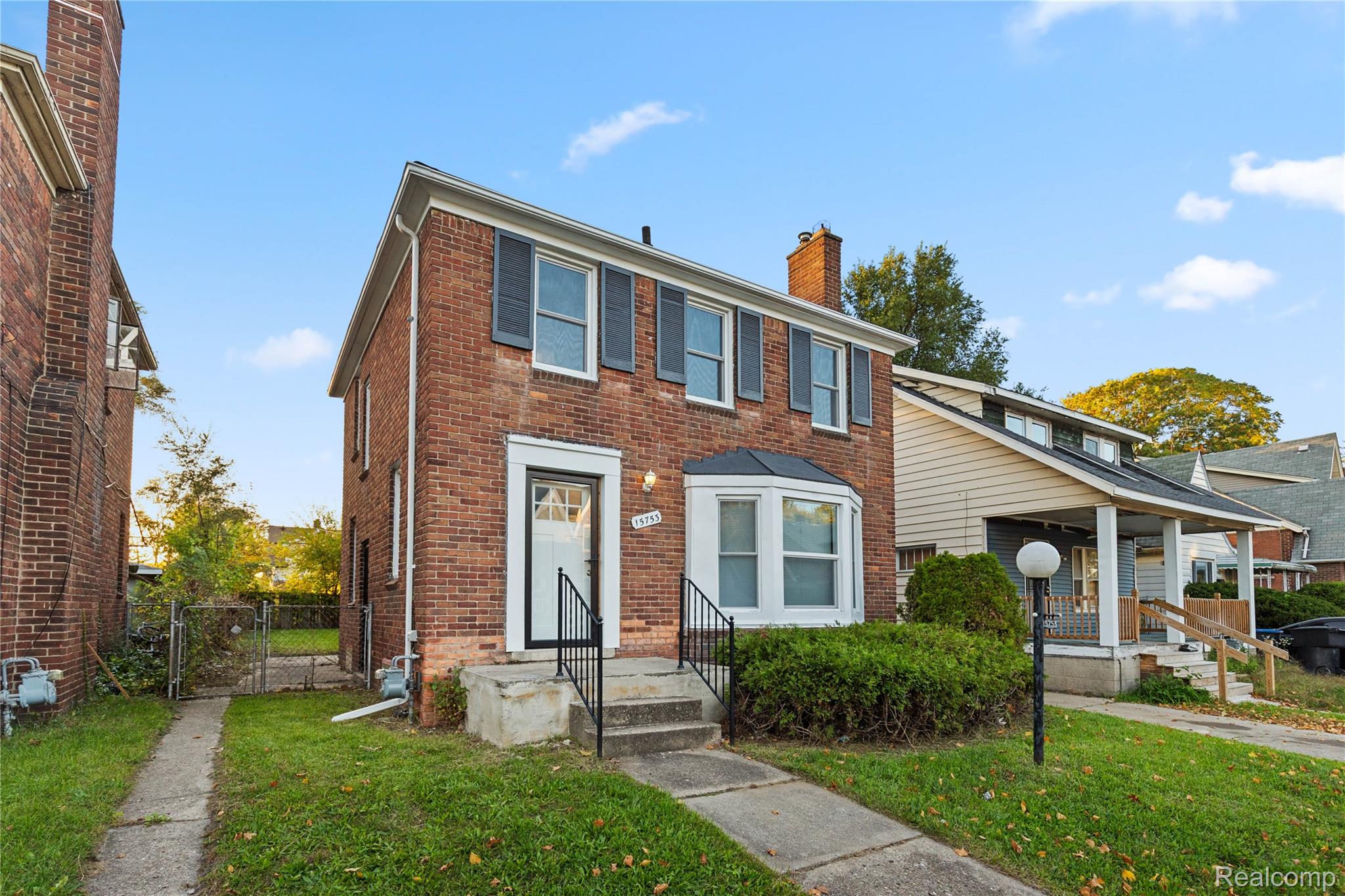 15753 Wisconsin St Property Photo 1