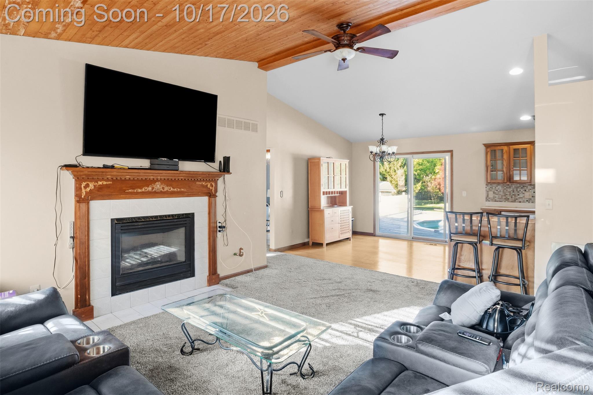 520 Jonathon Dr Property Photo 3