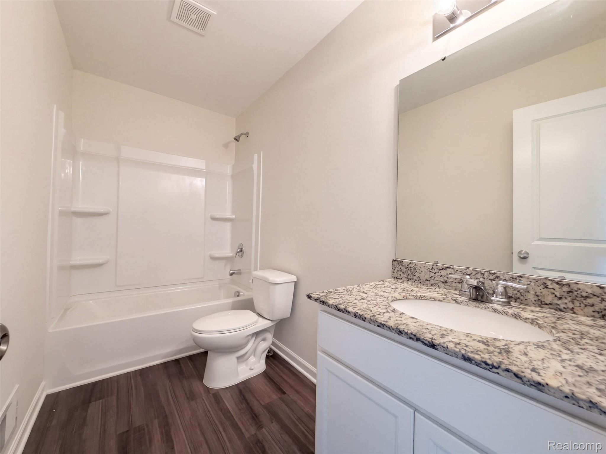 10103 Lakeview Dr Property Photo 12