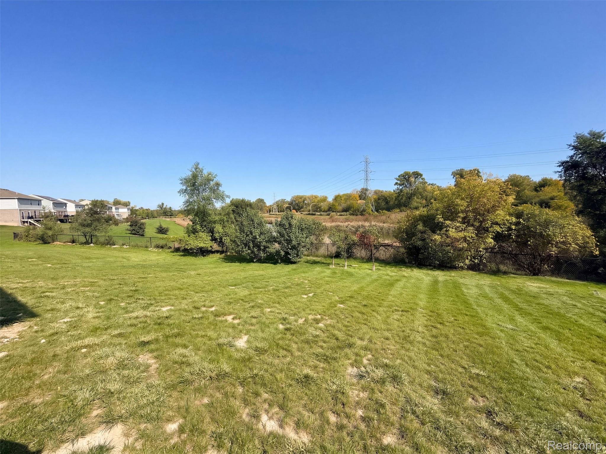 10103 Lakeview Dr Property Photo 17