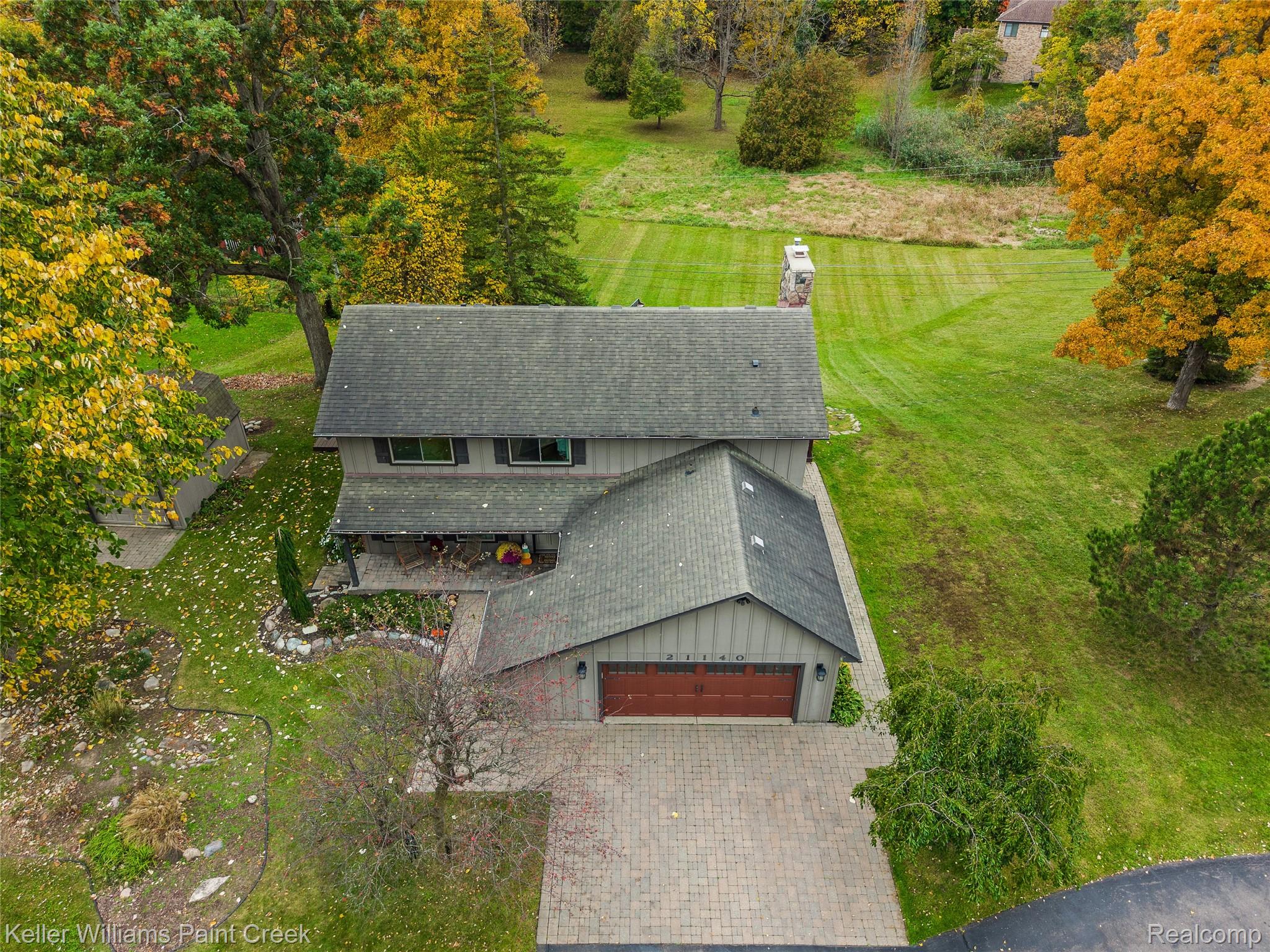 21140 Harrington St Property Photo 4