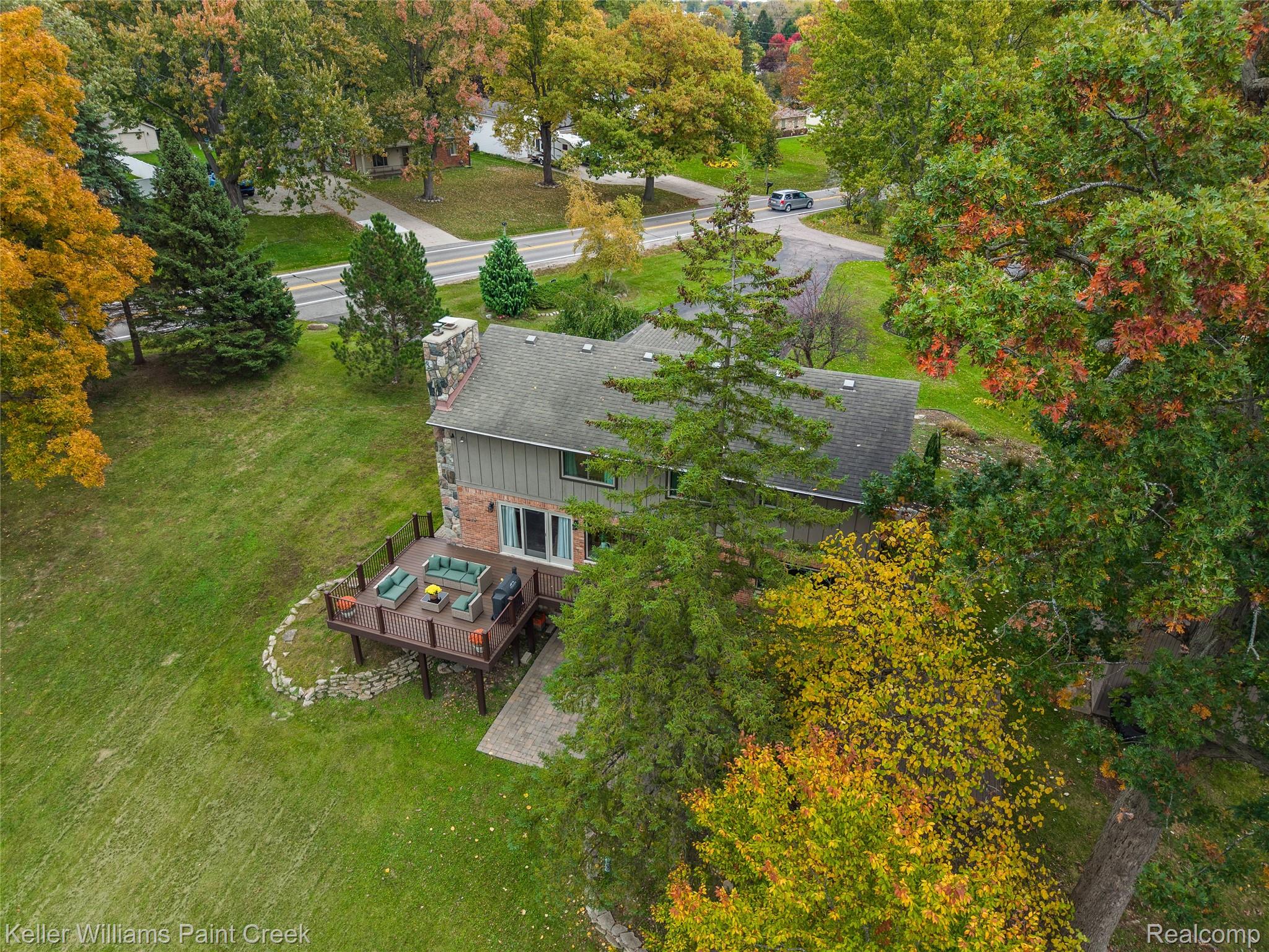 21140 Harrington St Property Photo 8