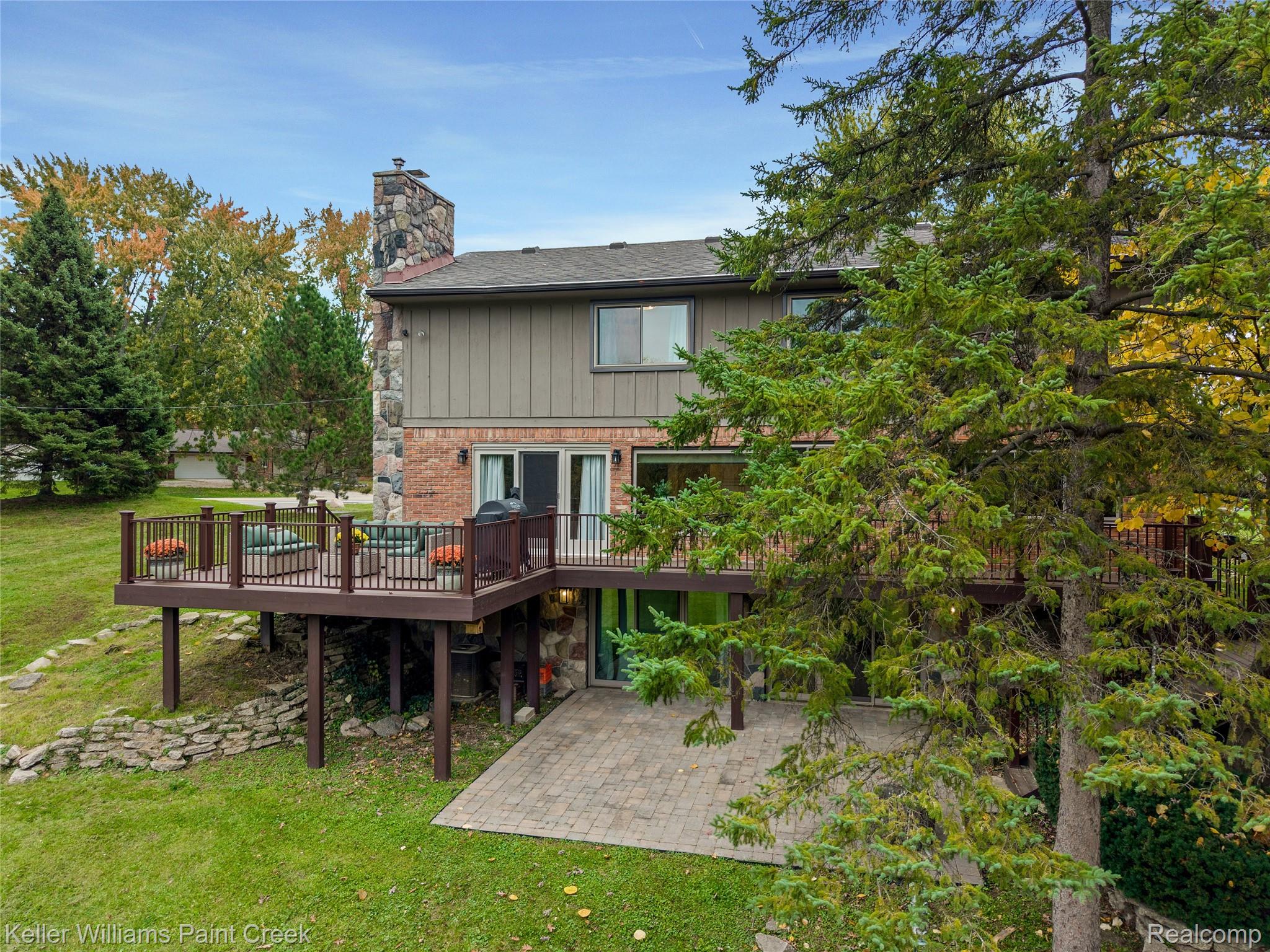 21140 Harrington St Property Photo 10