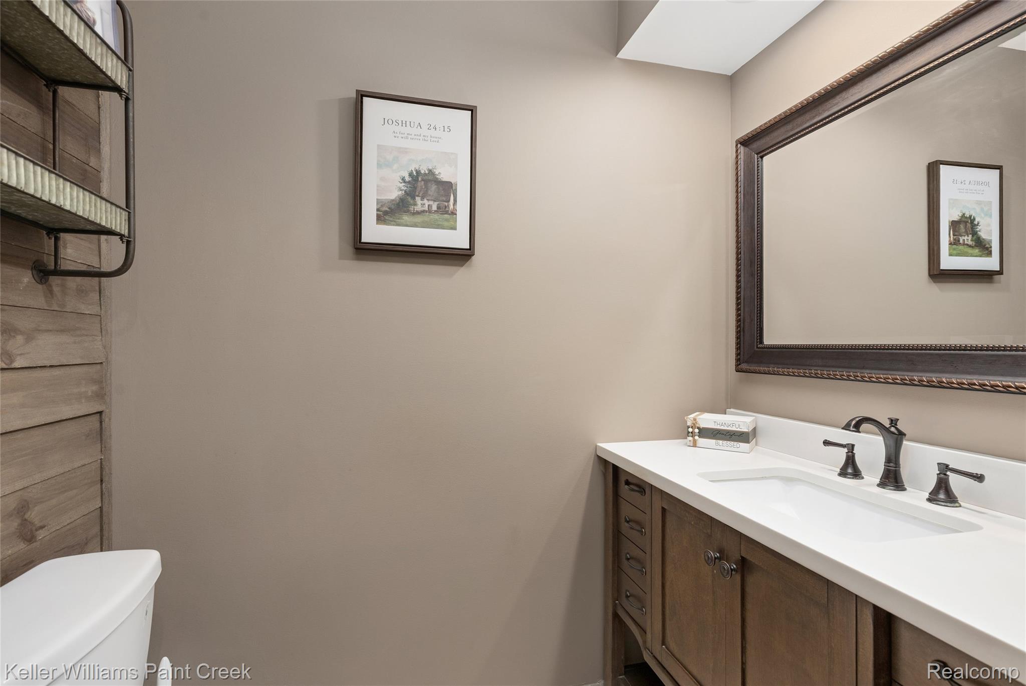21140 Harrington St Property Photo 27