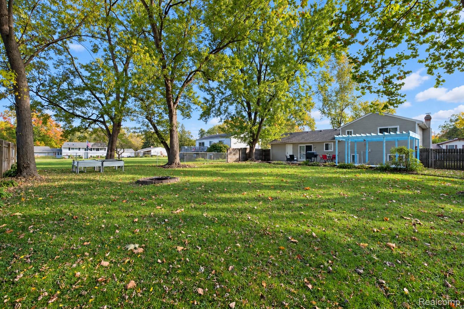 11156 Fuller St Property Photo 8