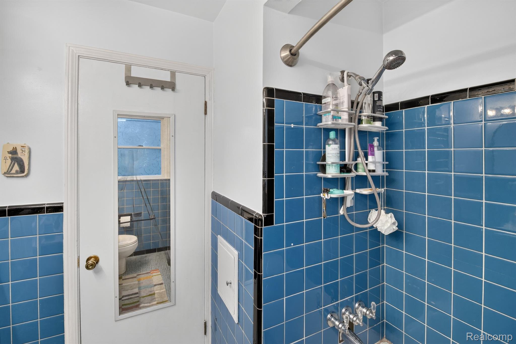536 S Minerva Ave Property Photo 17