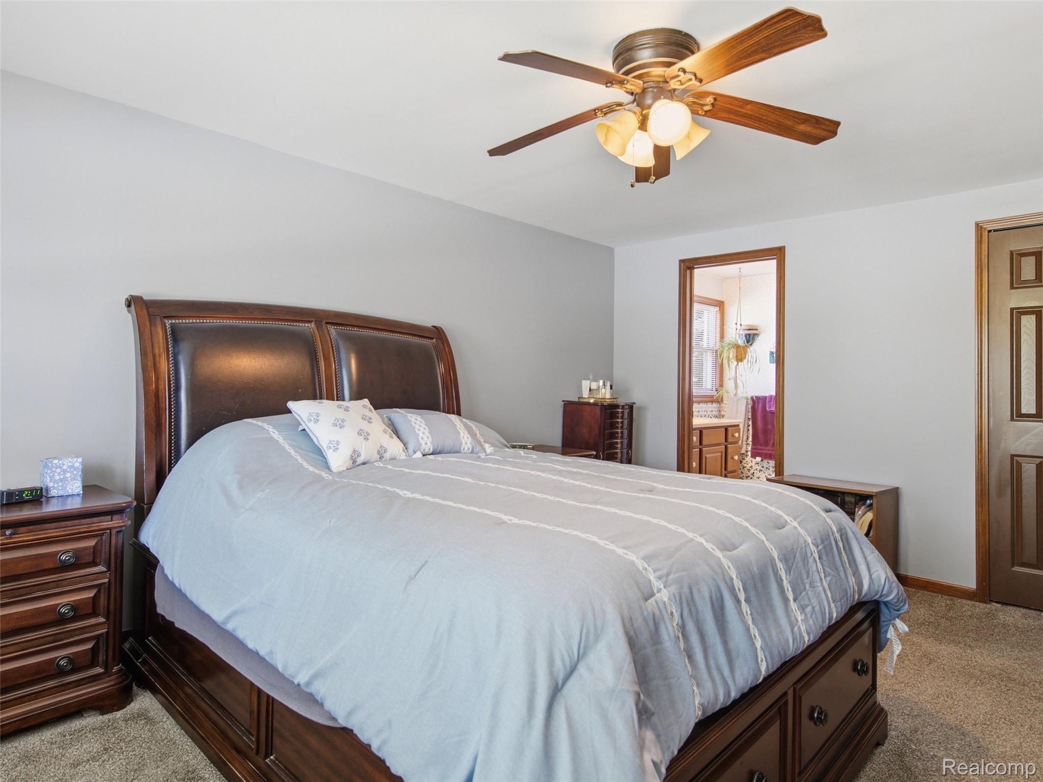 22747 Shadowglen Dr Property Photo 20