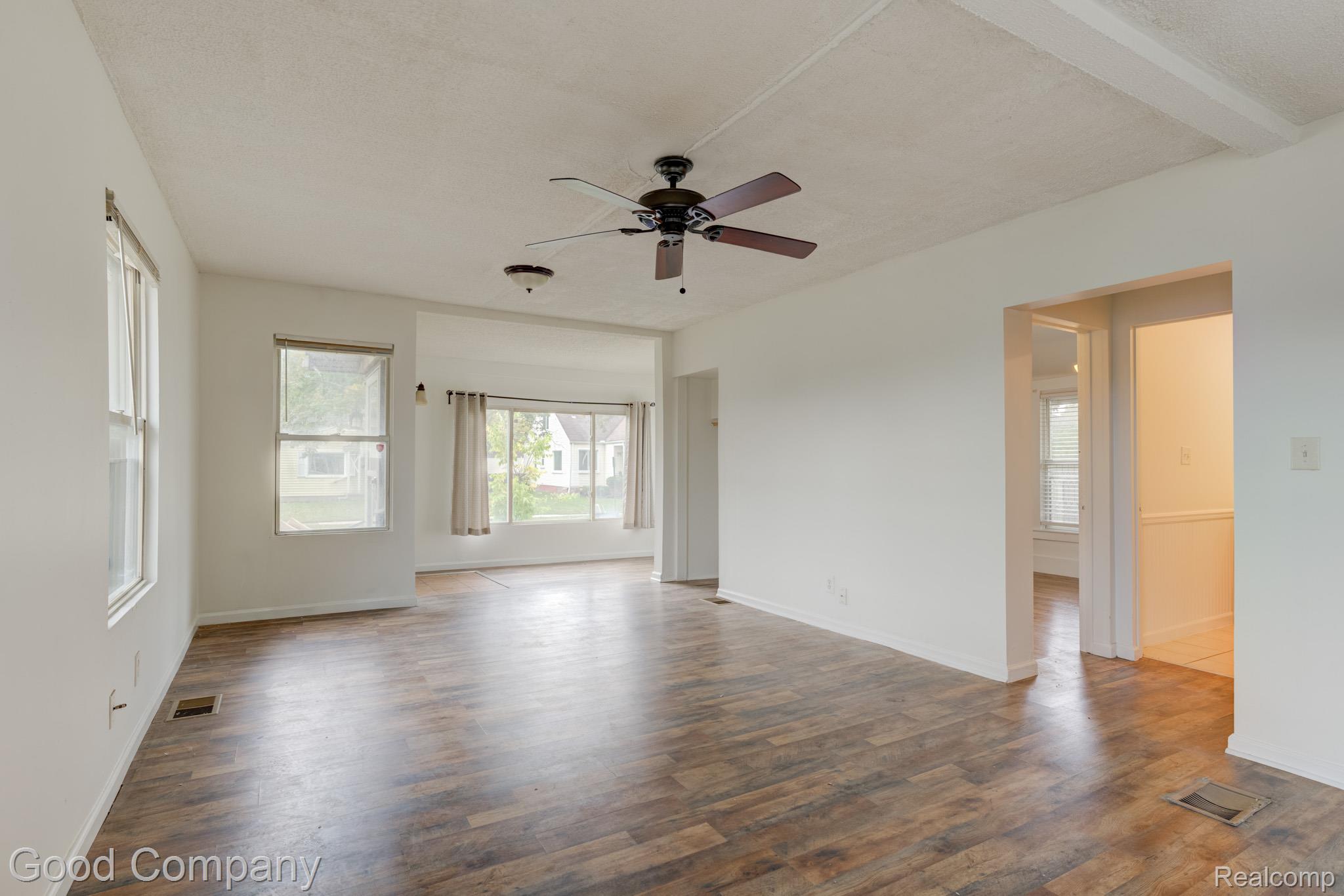 256 W Goulson Ave Property Photo 7