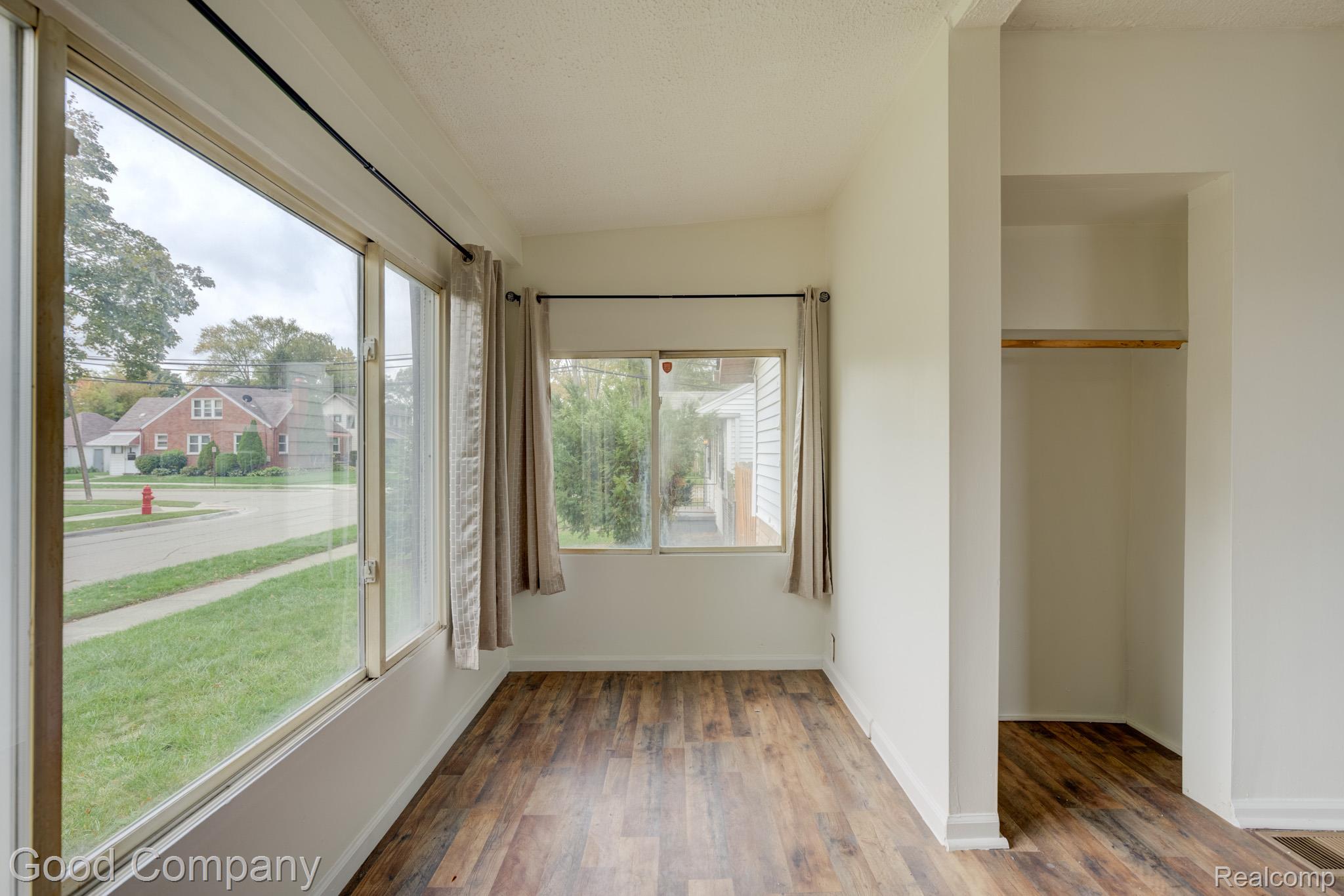 256 W Goulson Ave Property Photo 9