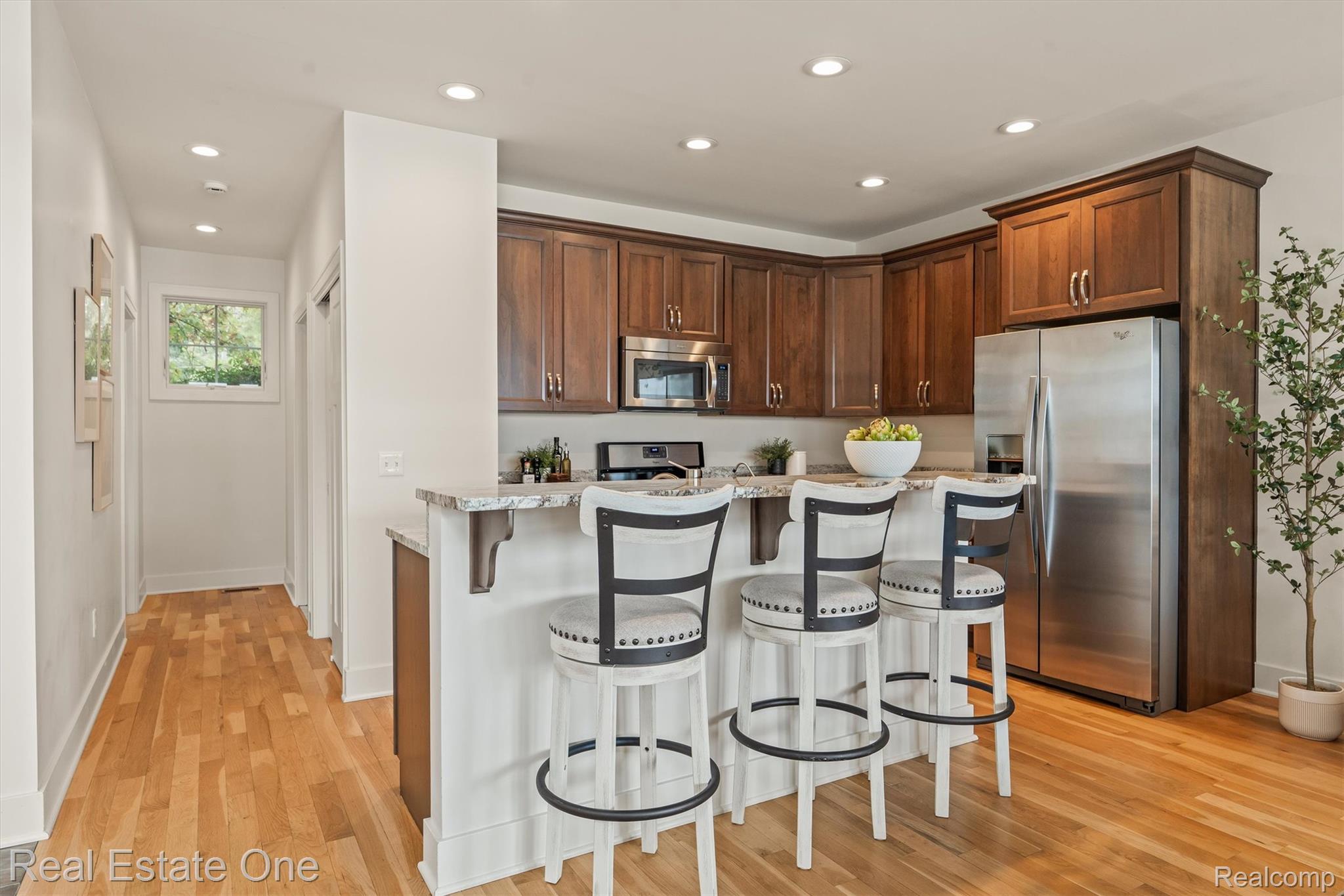9377 Anne St Property Photo 16