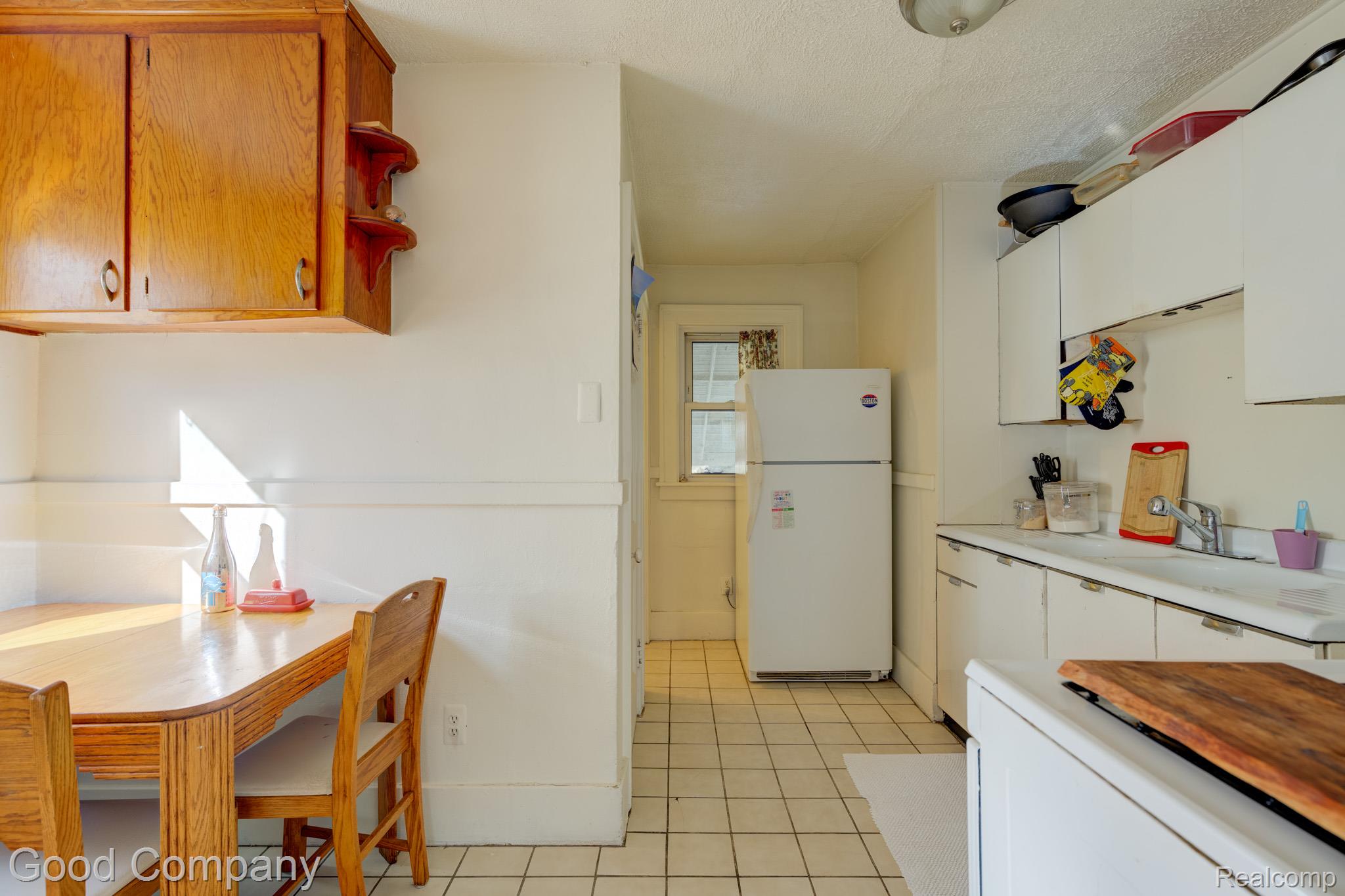 625 E Drayton St Property Photo 5