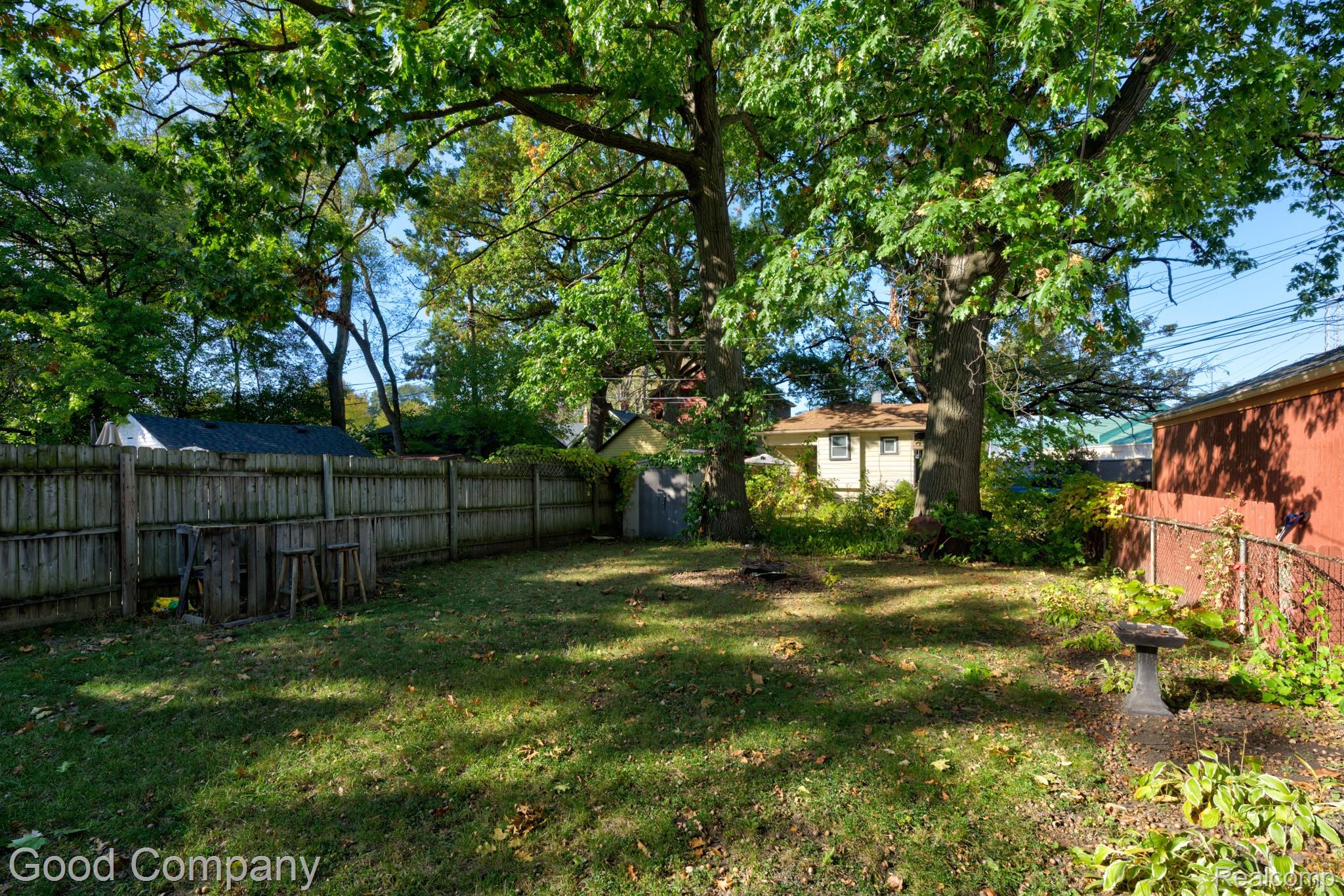 625 E Drayton St Property Photo 14
