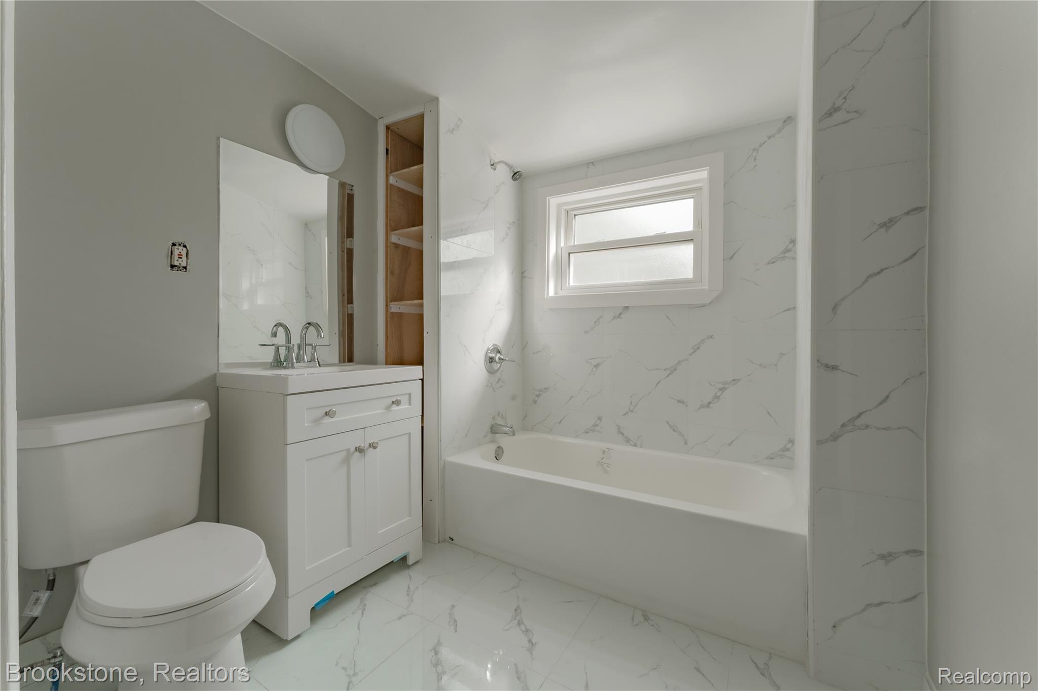22764 Teppert Ave Property Photo 22