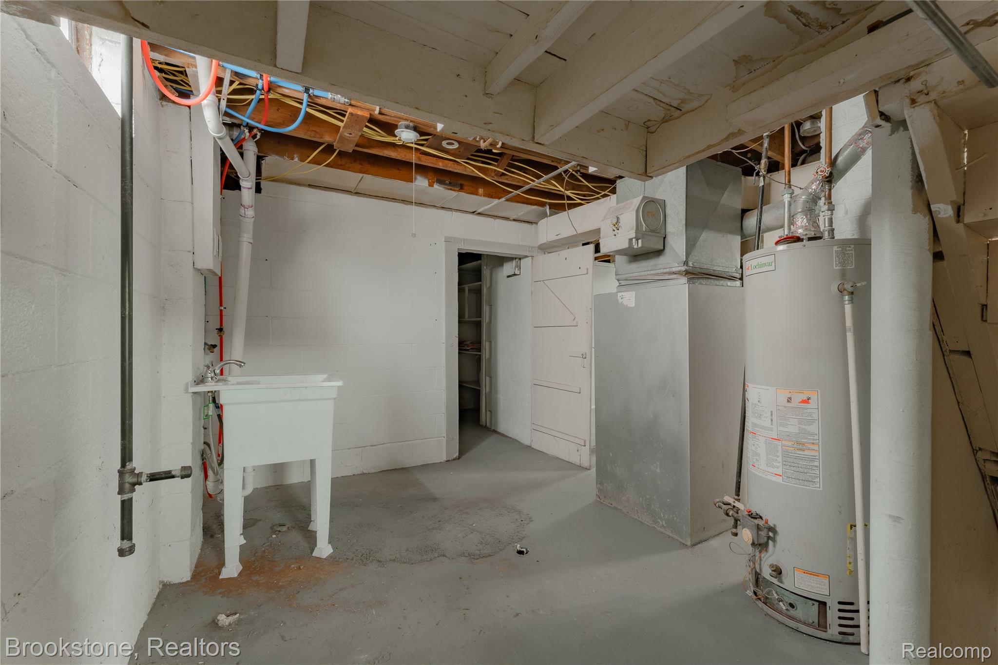 22764 Teppert Ave Property Photo 28