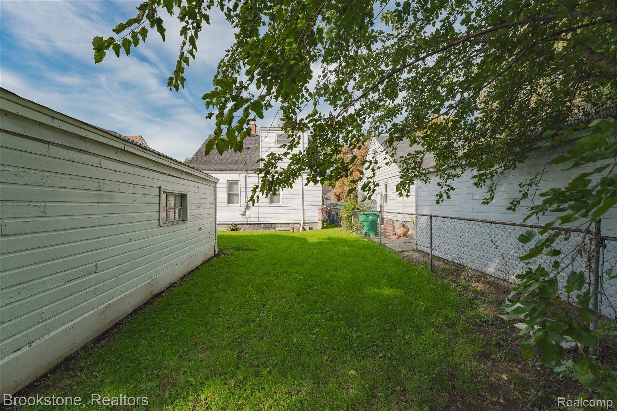 22764 Teppert Ave Property Photo 31