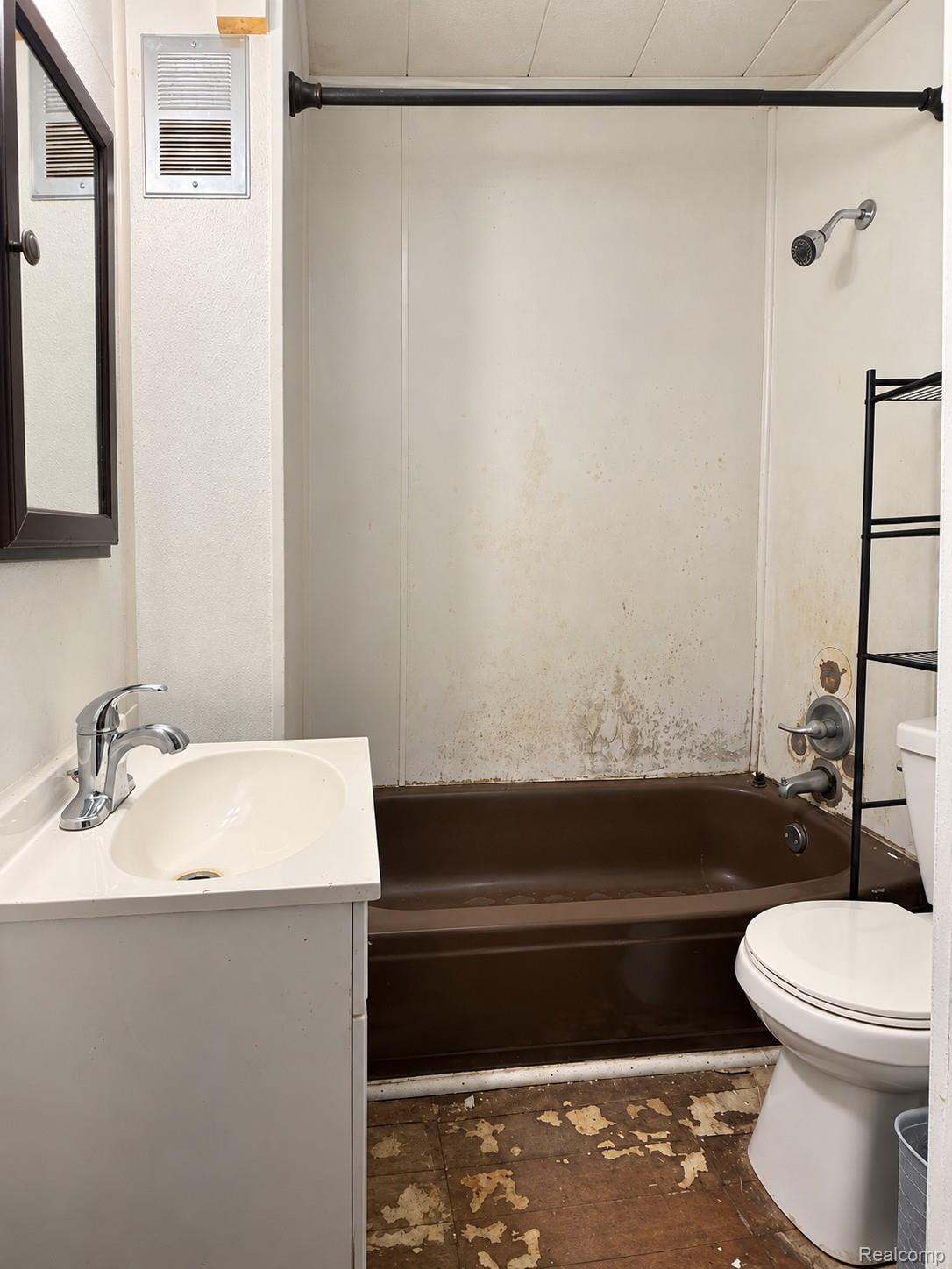 420 Elm St Property Photo 16