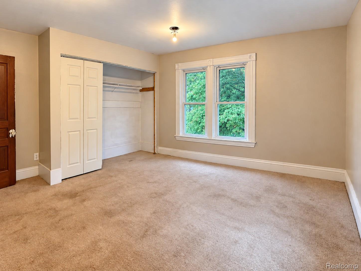 420 Elm St Property Photo 19