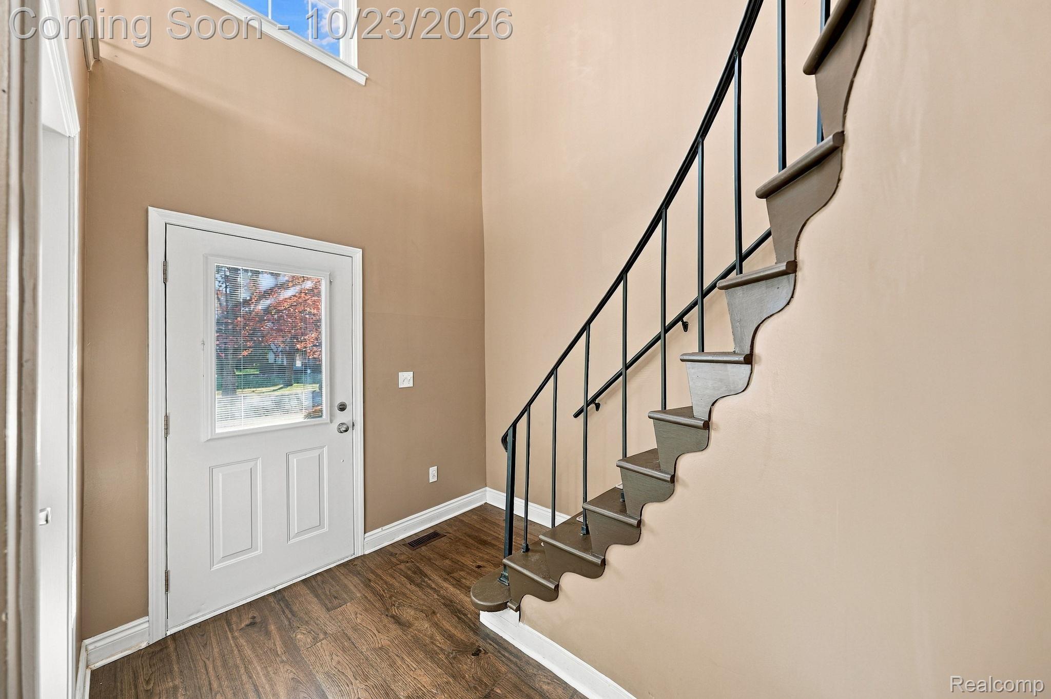 74 Longford Dr Property Photo 2