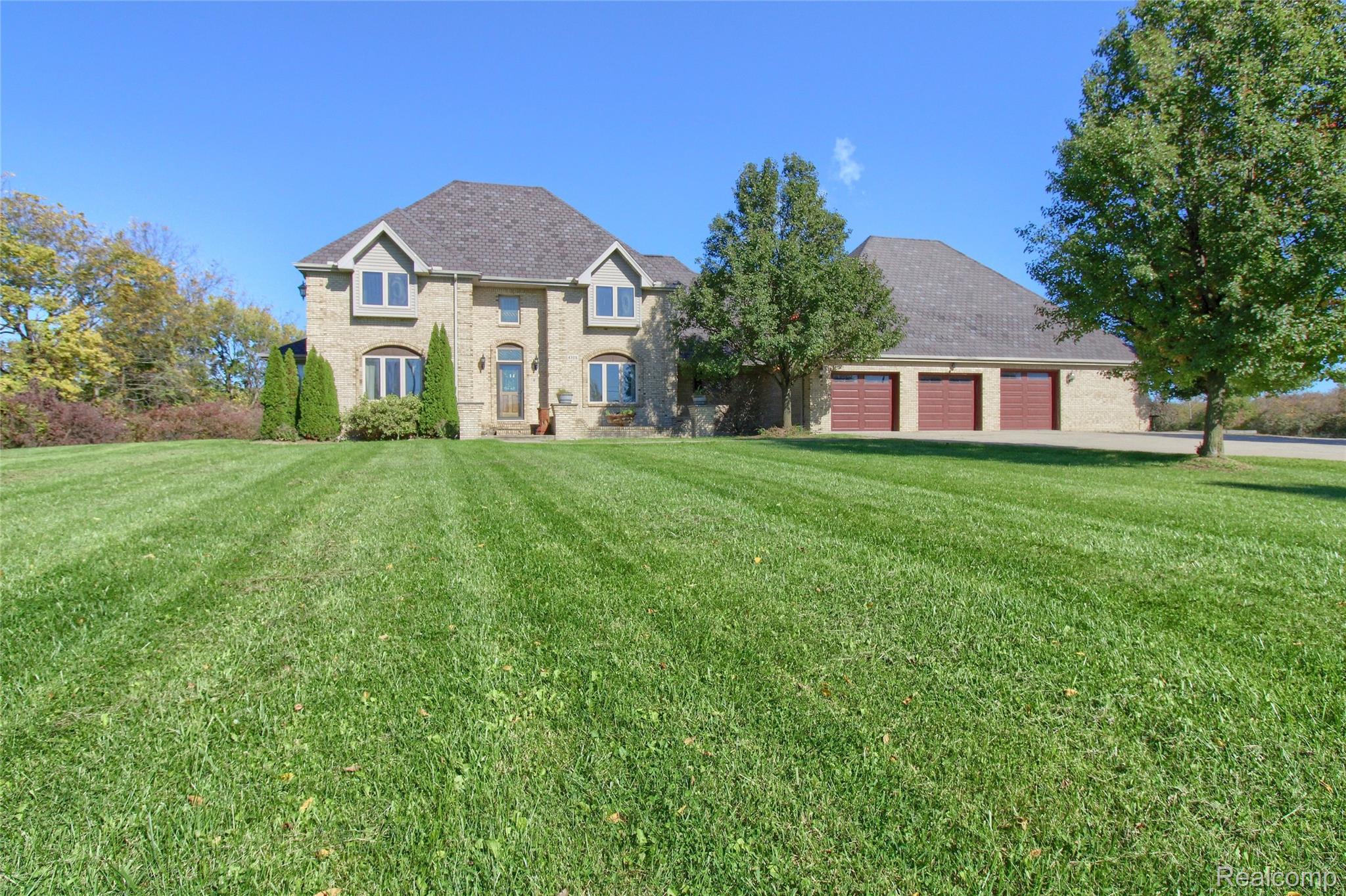 4305 Pointe Aux Peaux