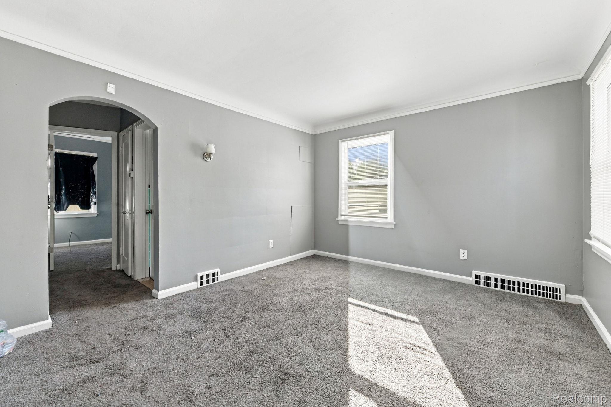 15300 Faircrest St Property Photo 4