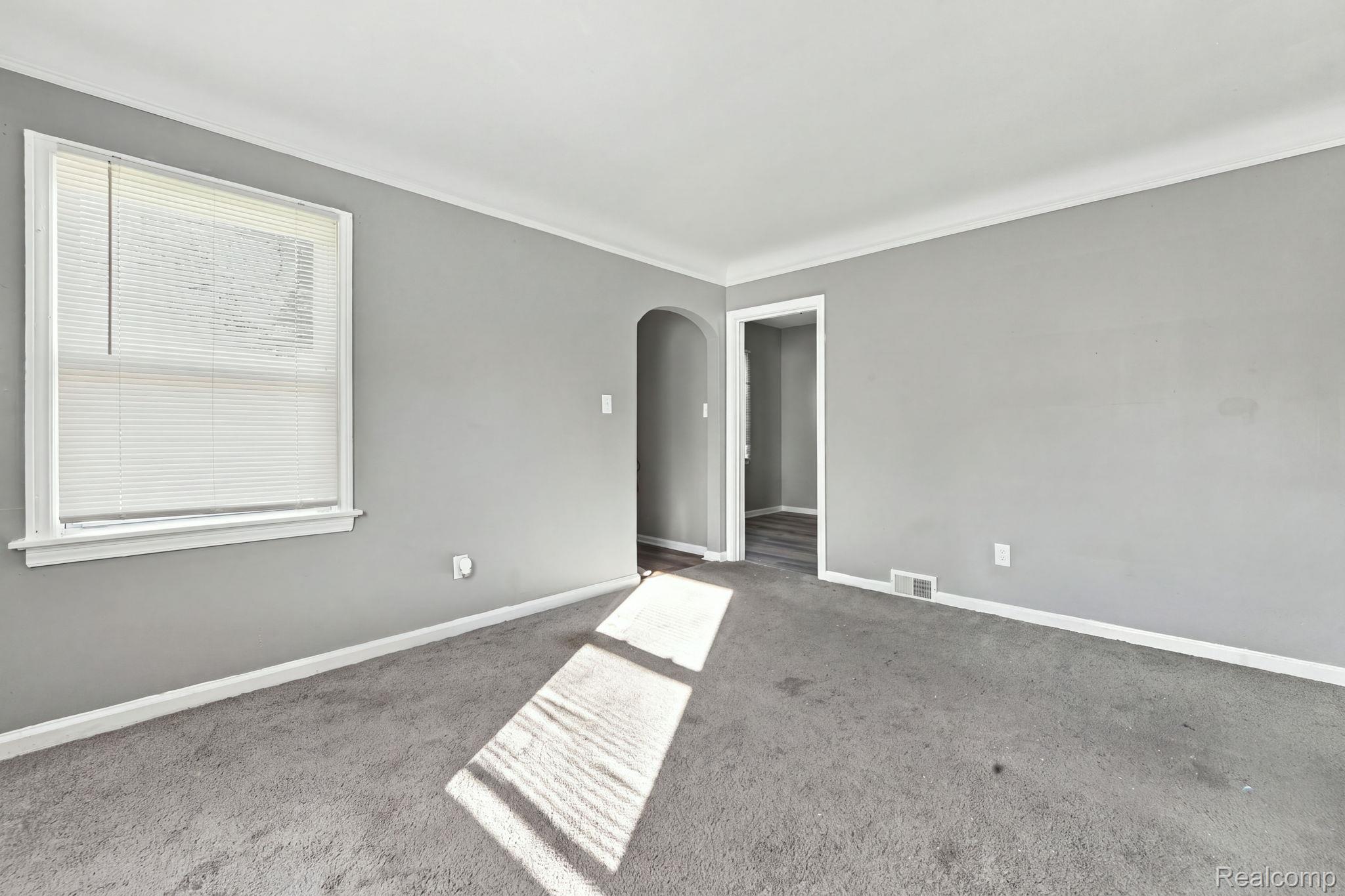 15300 Faircrest St Property Photo 5