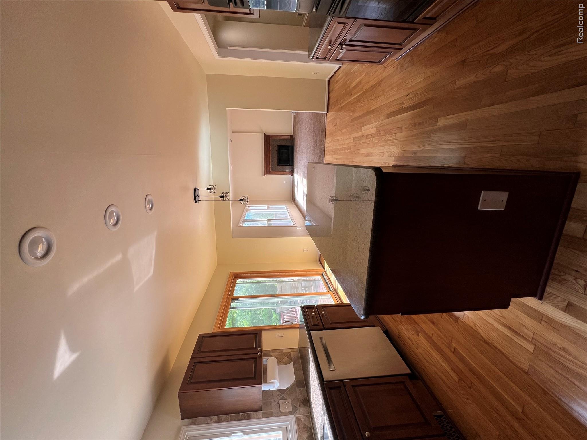 45475 Irvine Dr Property Photo 9