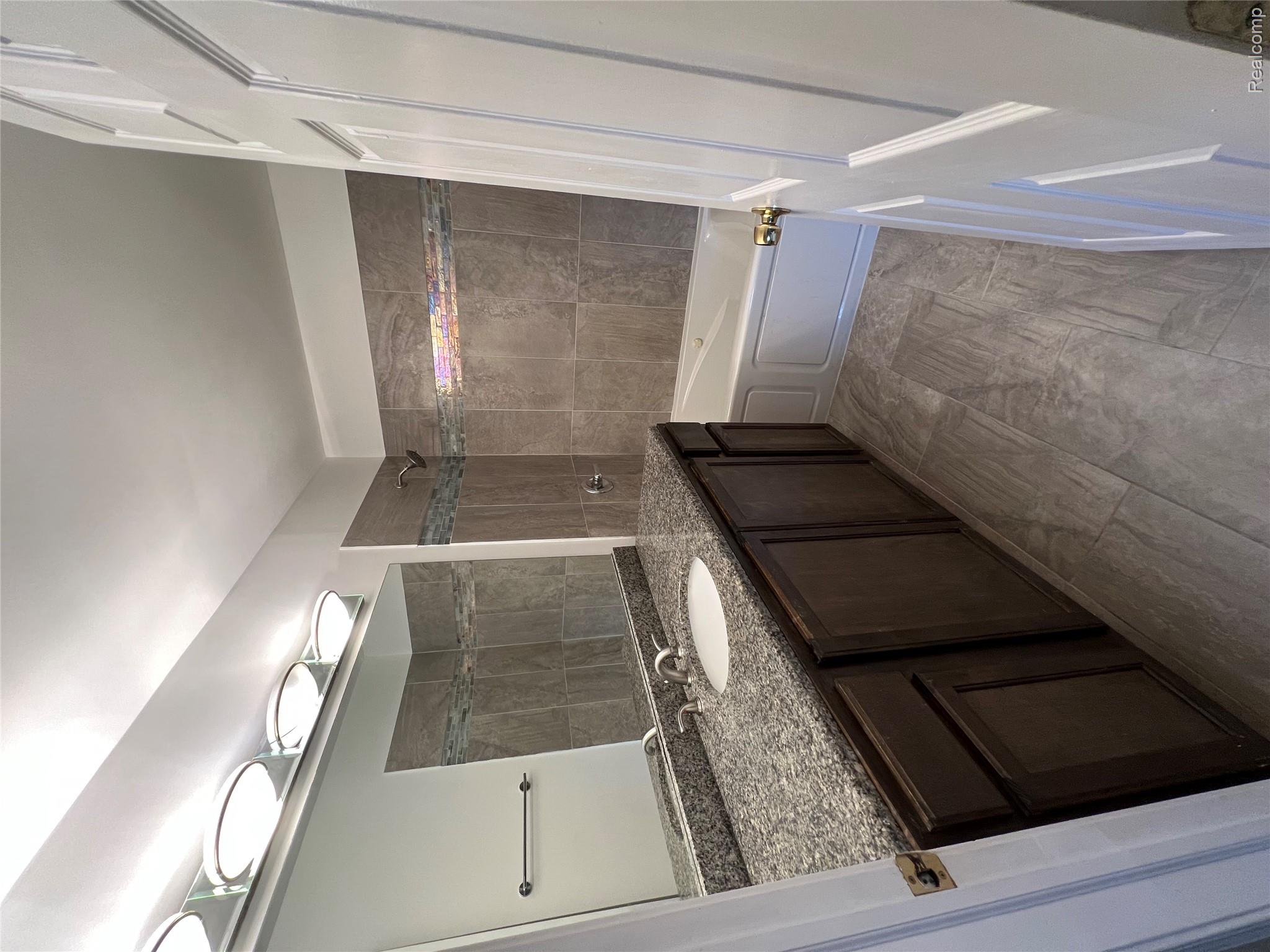 45475 Irvine Dr Property Photo 20
