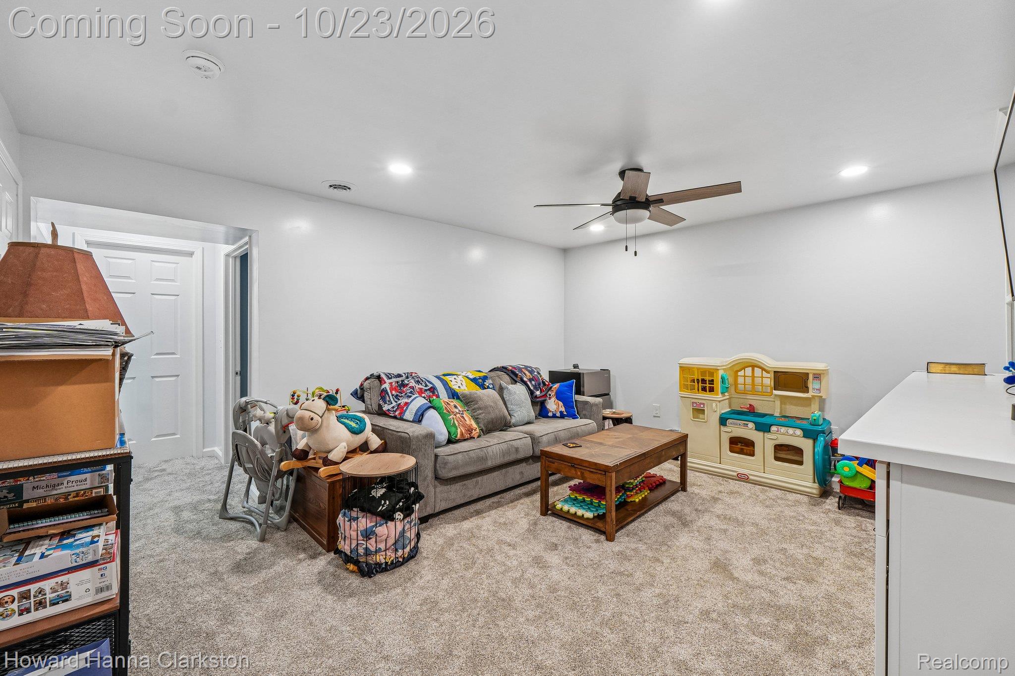 2885 Berkshire St Property Photo 28