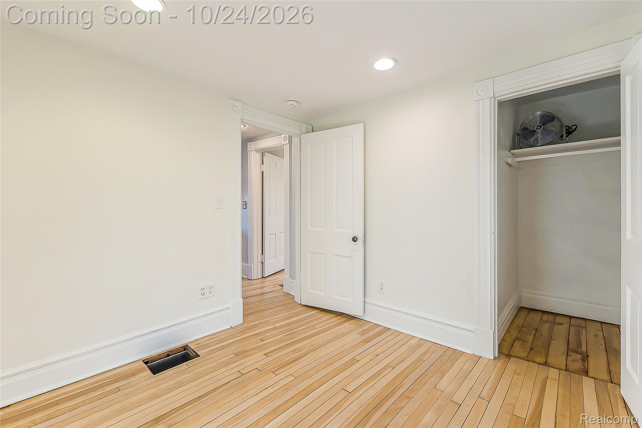908 Willow St Property Photo 33