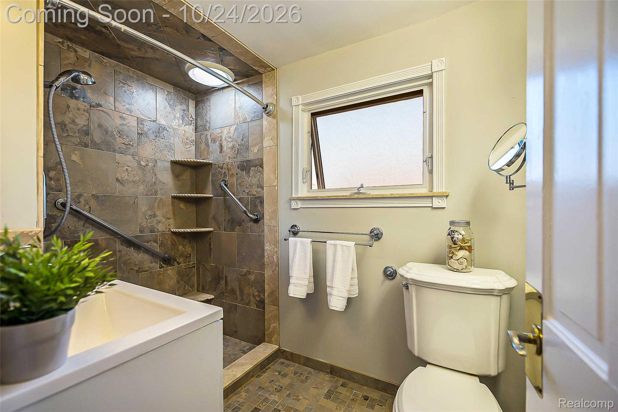 908 Willow St Property Photo 34