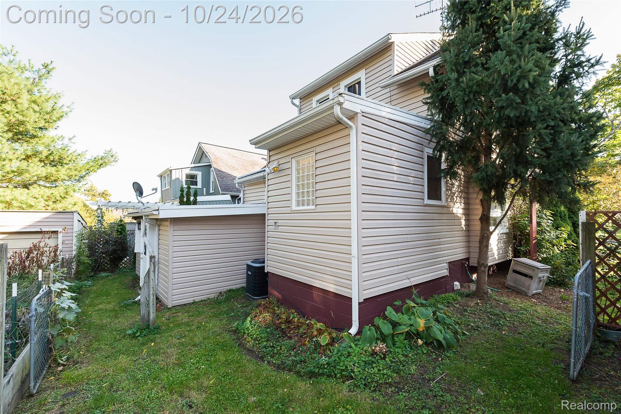 908 Willow St Property Photo 39
