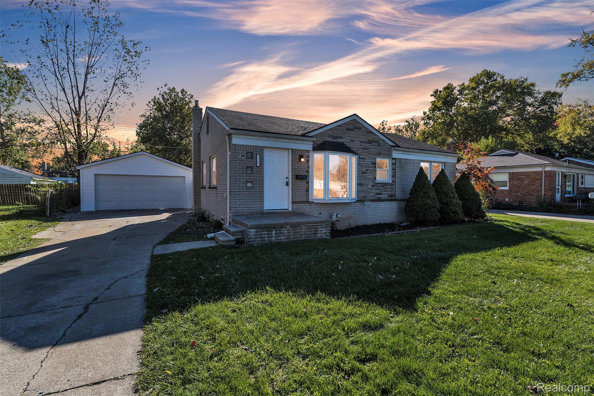 31243 Minton St Property Photo 2