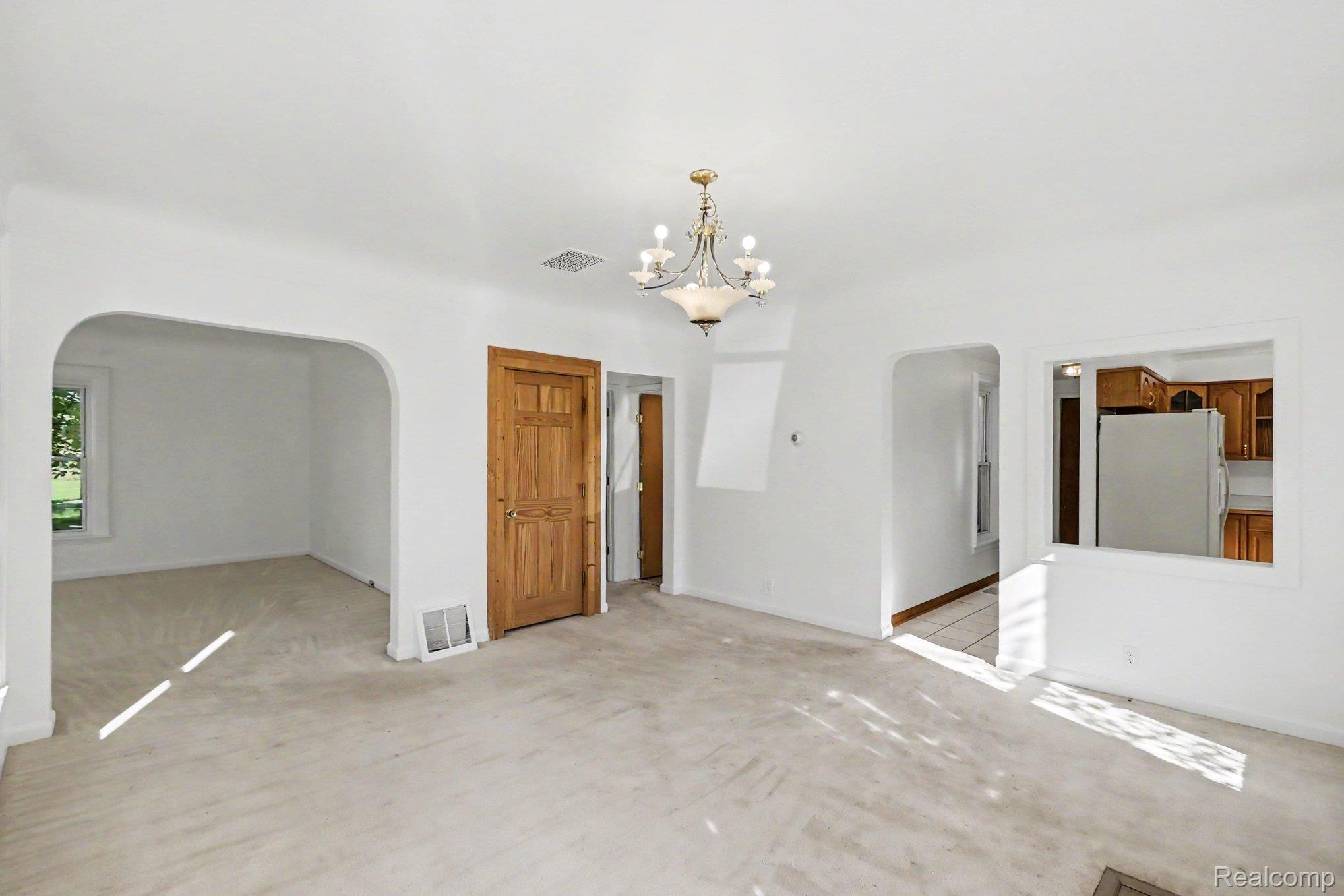 6136 Ormond Rd Property Photo 6