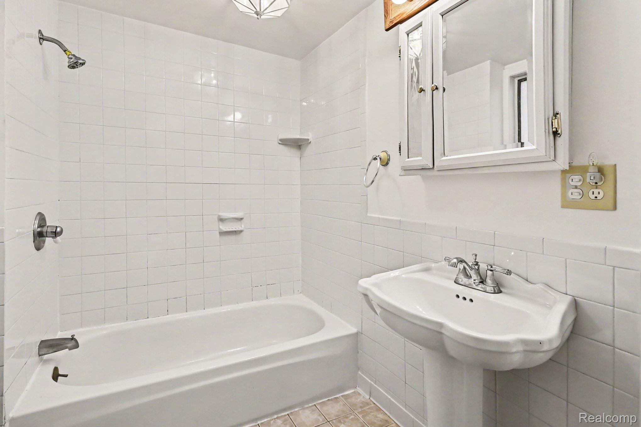 6136 Ormond Rd Property Photo 21