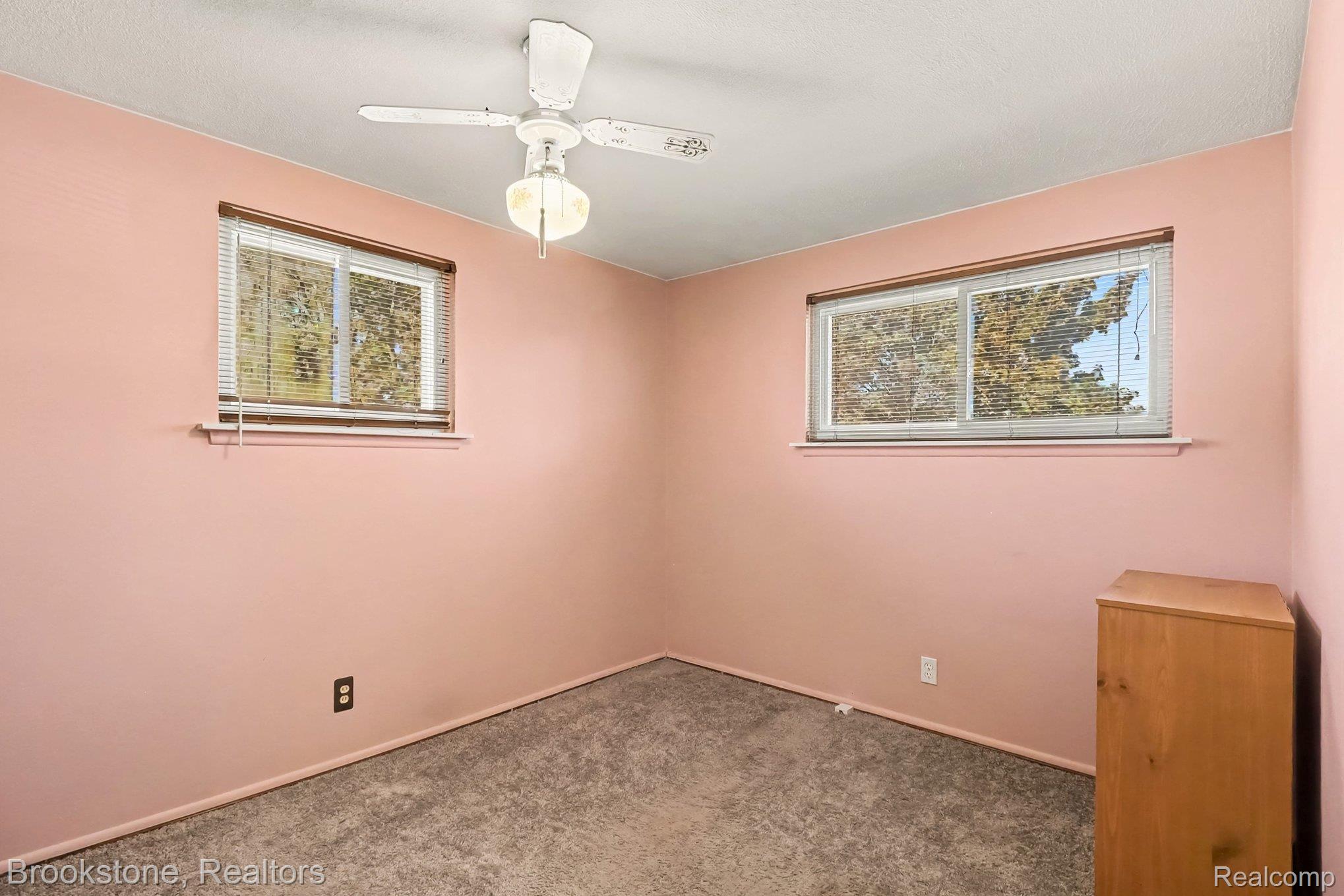 11884 Wheaton Dr Property Photo 13