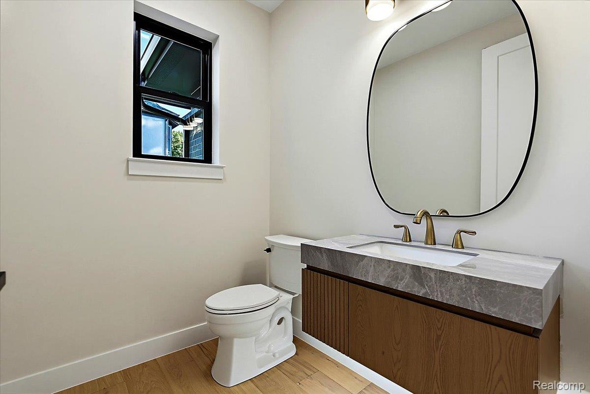 1545 Tiverton Trail Dr Property Photo 44