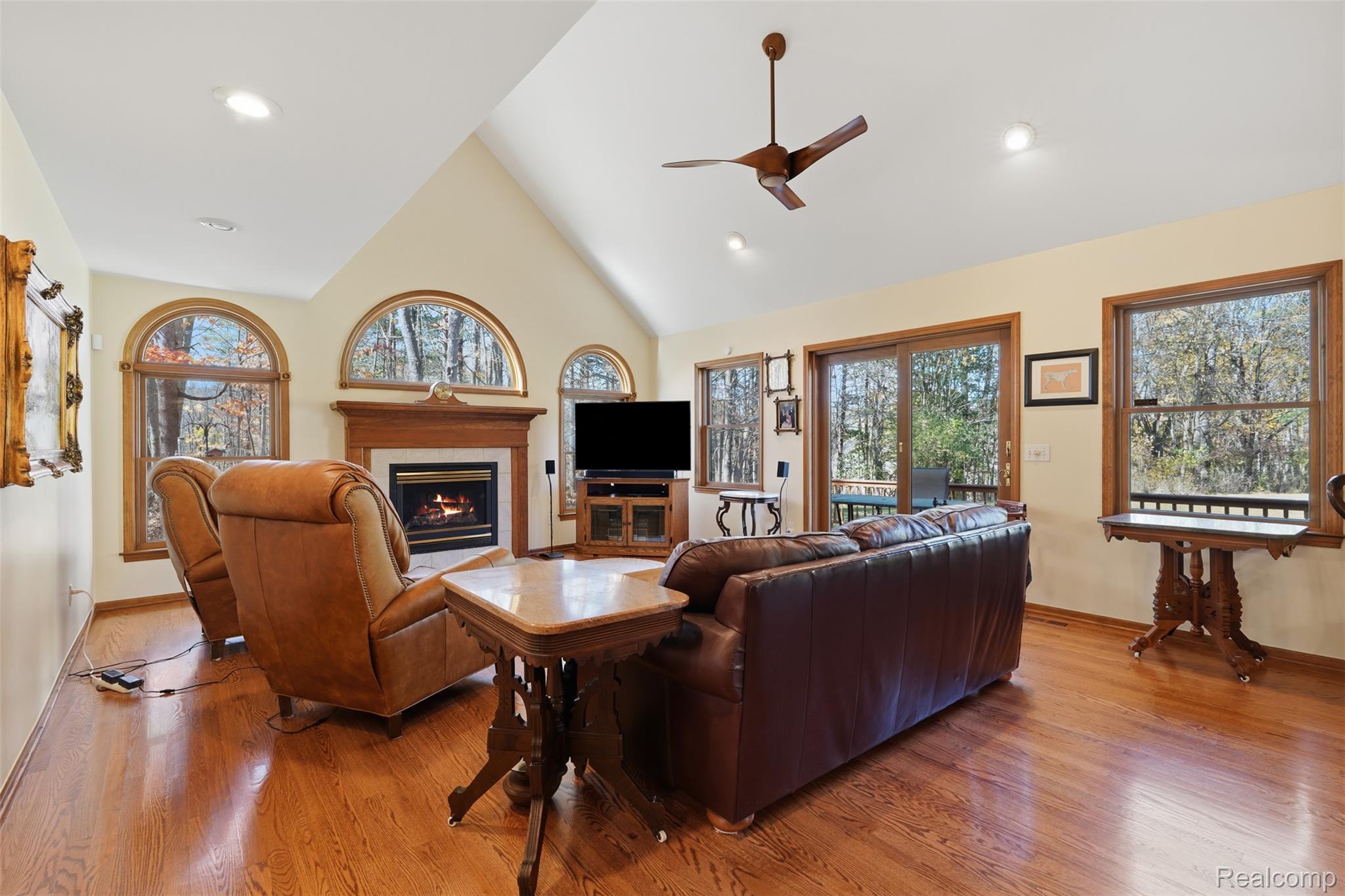 3384 Davison Lake Rd Property Photo 7