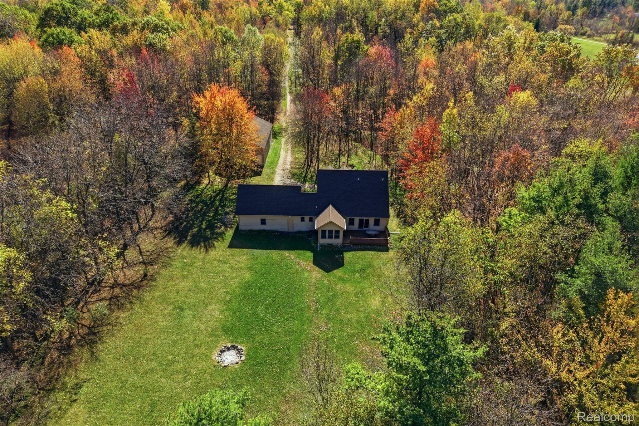 3384 Davison Lake Rd Property Photo 40