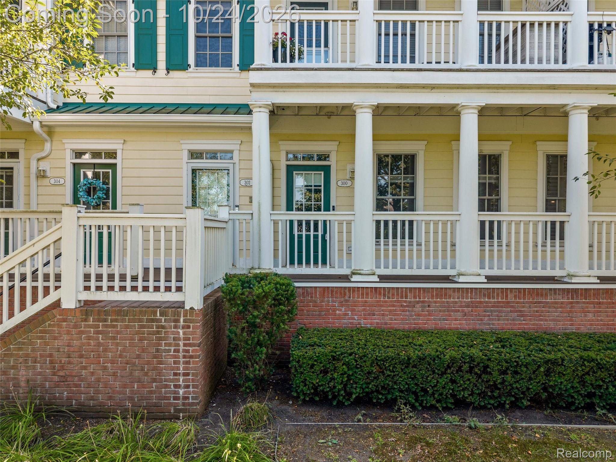 300 Beverly Ave Property Photo 1