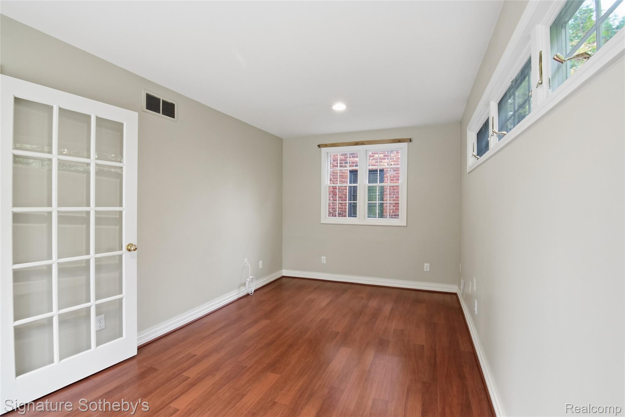 431 Westchester Way Property Photo 17