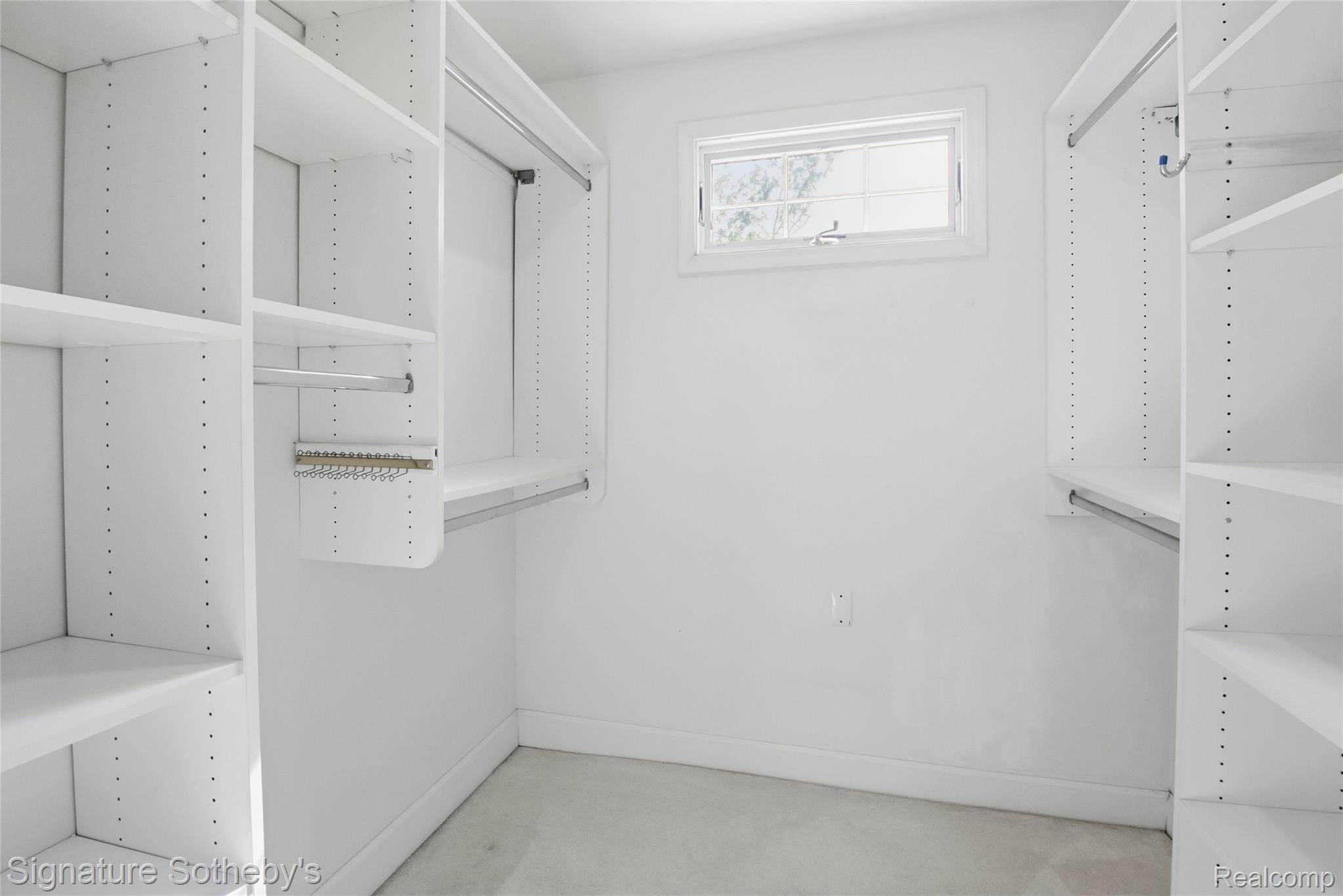 431 Westchester Way Property Photo 24