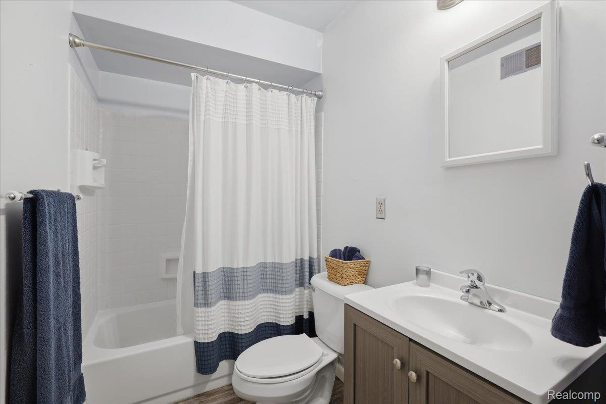 4845 Pelton Rd Property Photo 20