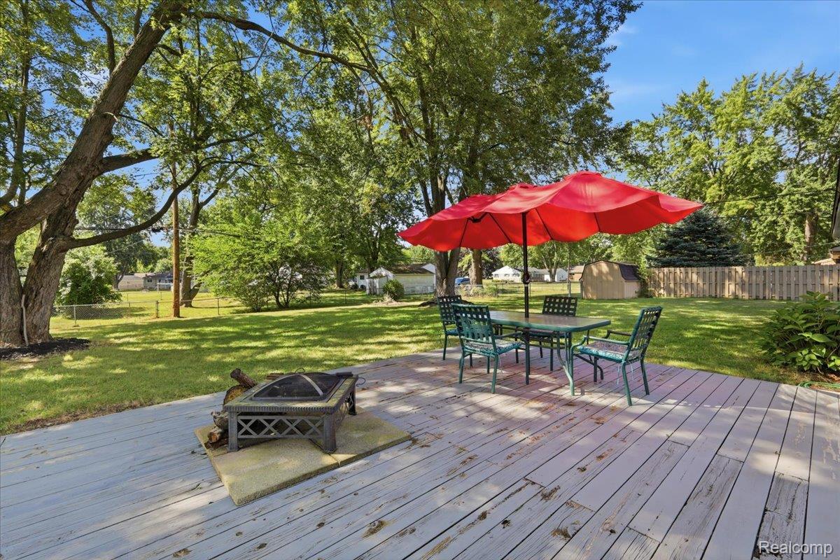4845 Pelton Rd Property Photo 31