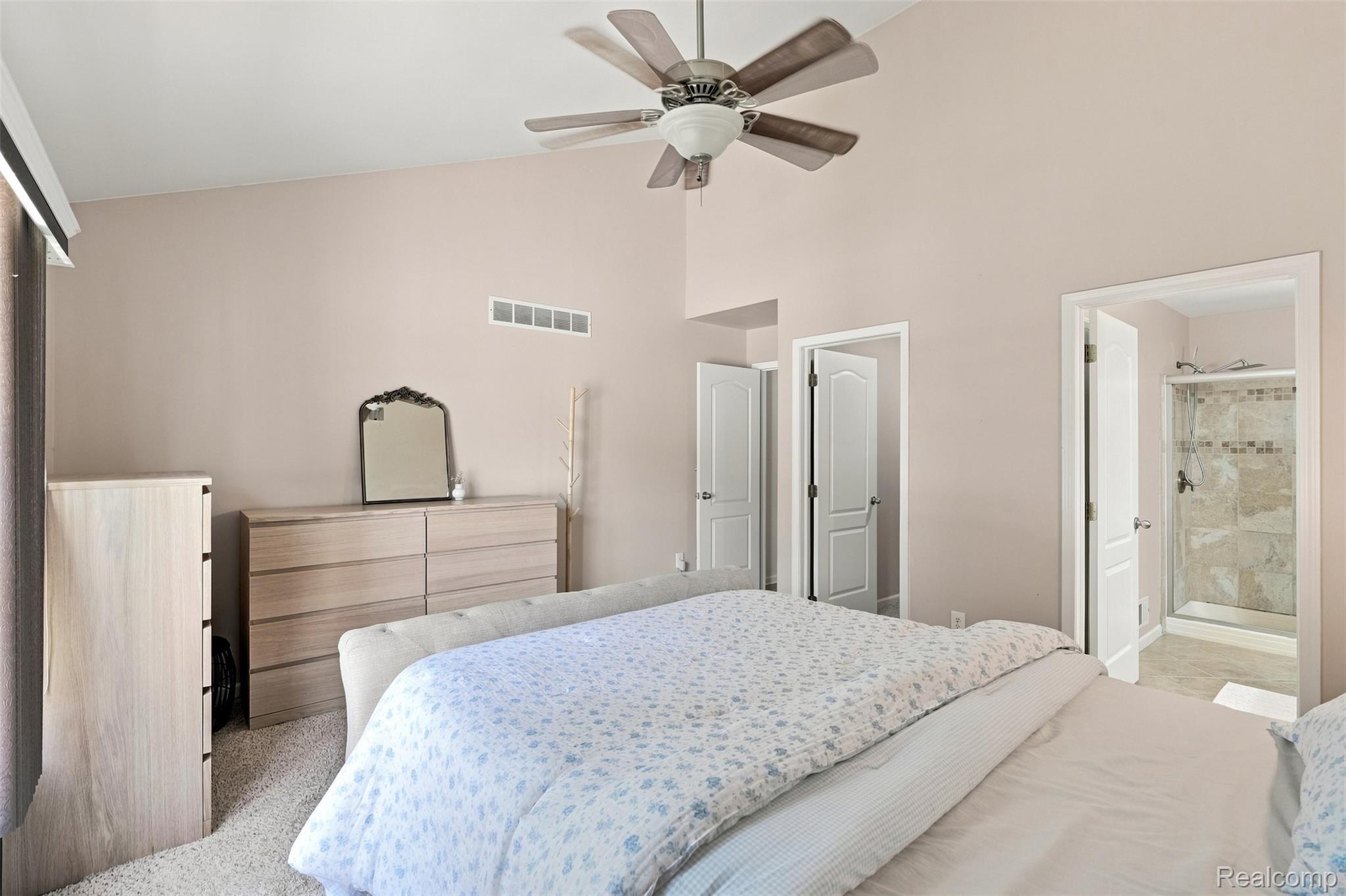 13469 Shire Ln Property Photo 22