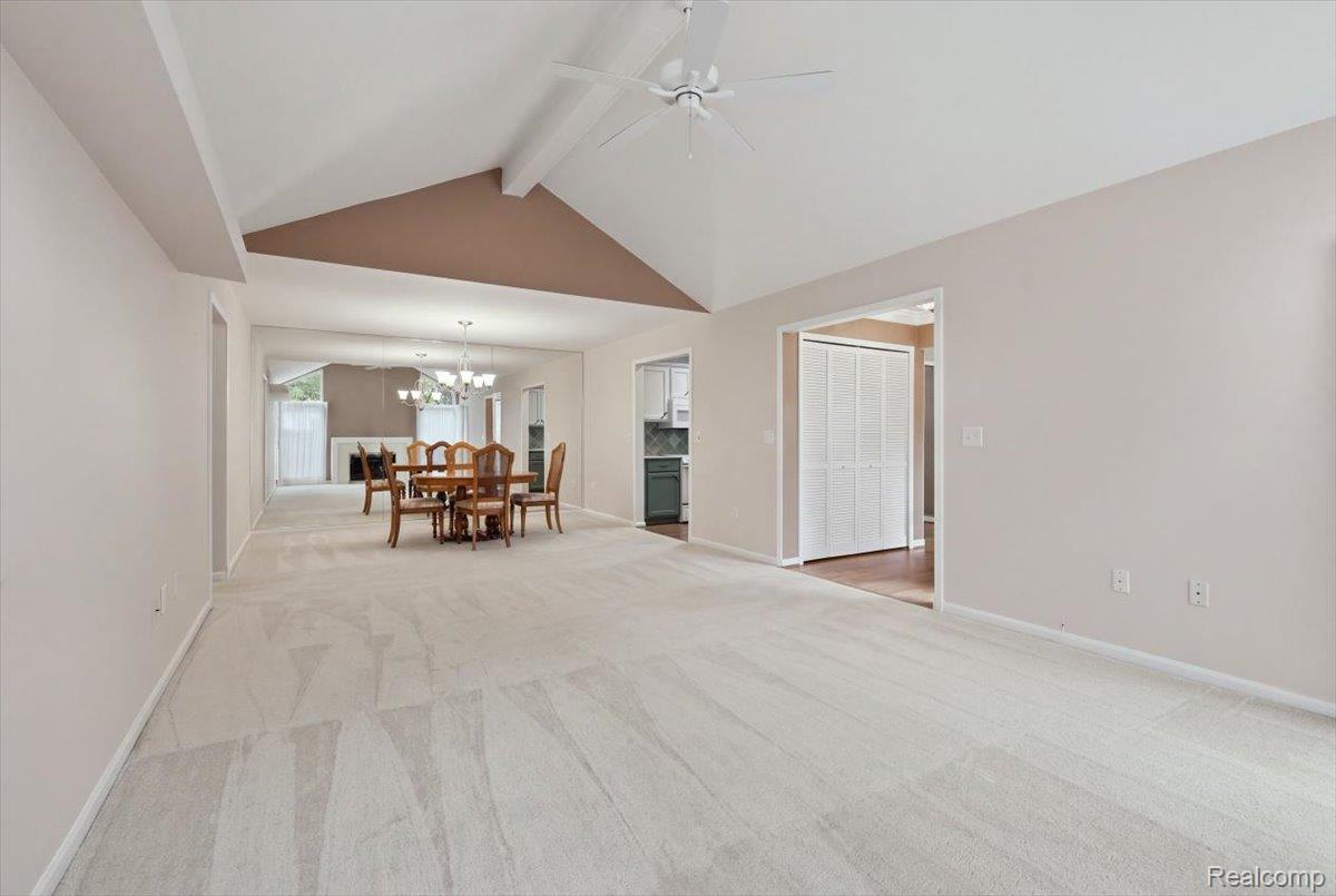 48461 Newcastle Ct Property Photo 6