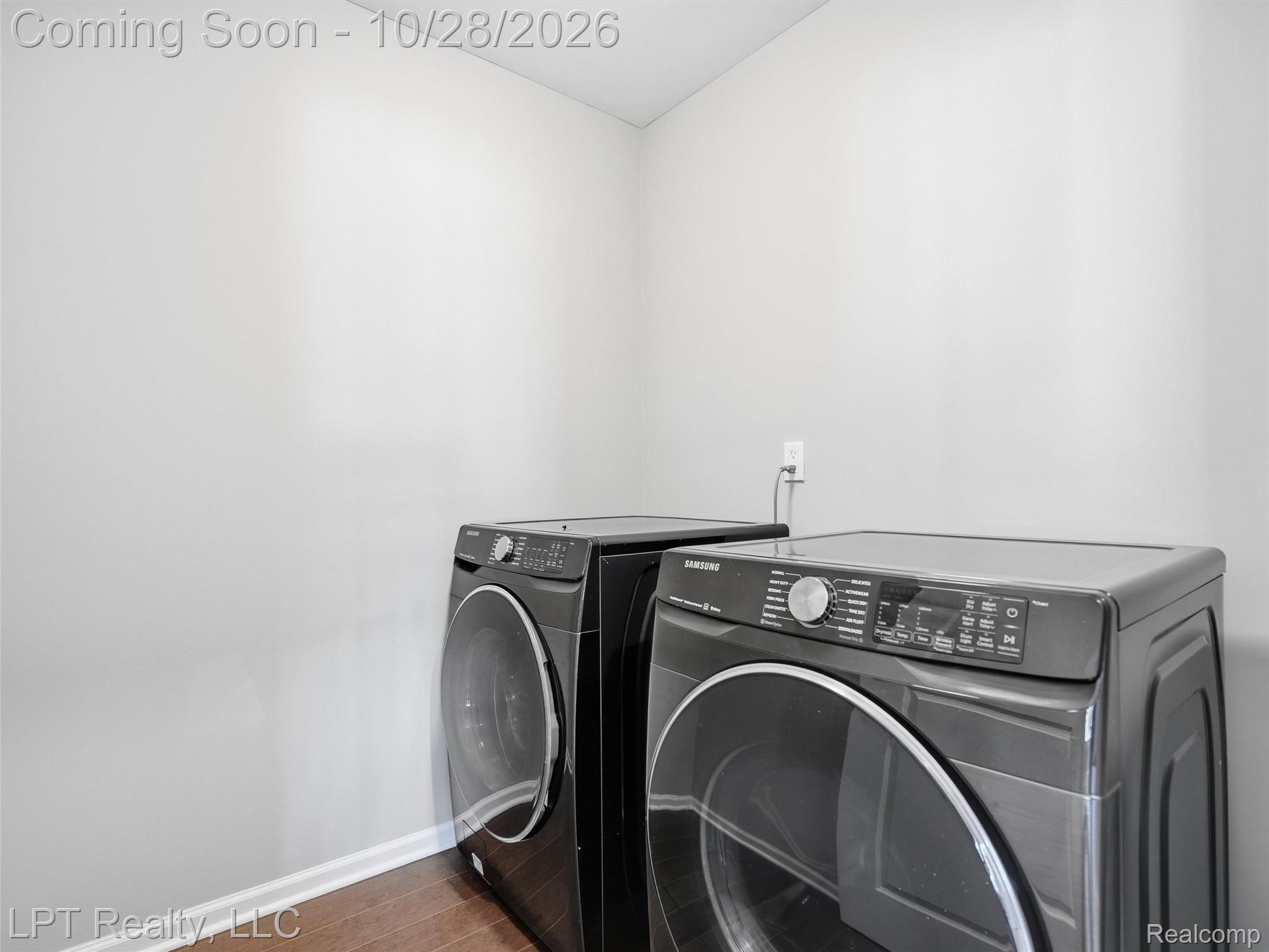 9925 Ridge Run St Property Photo 18